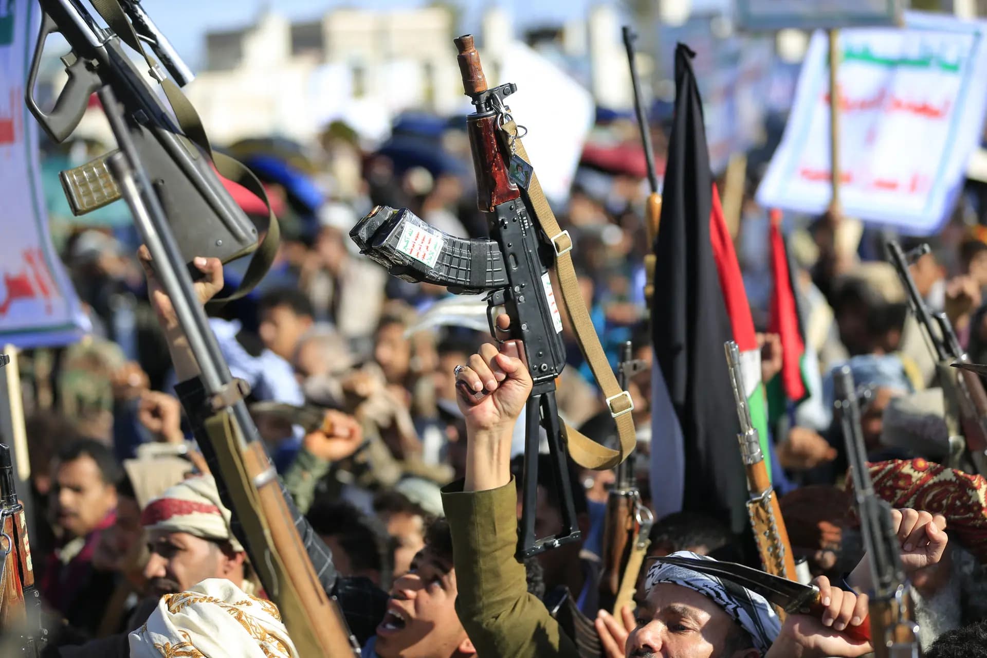 Yemen’den İran’a uyarı: Hava sahası ihlalleri cevapsız kalmayacak