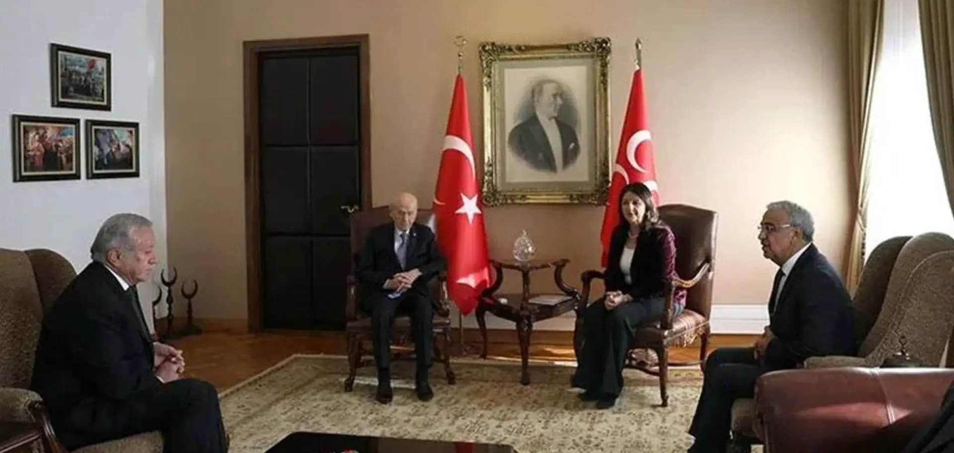 Heyeta Îmraliyê û Devlet Bahçelî civiyan / Wêne: Ji vîdeoyê