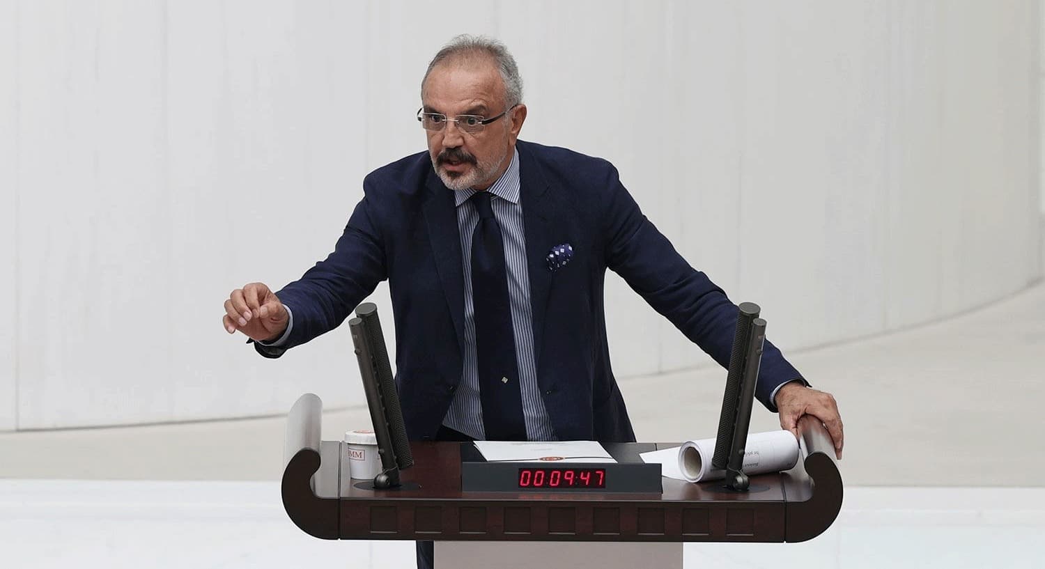‘Kürt siyasetini günah keçisi ilan edecekler’ diyen Sırrı Sakık’tan kritik çağrı