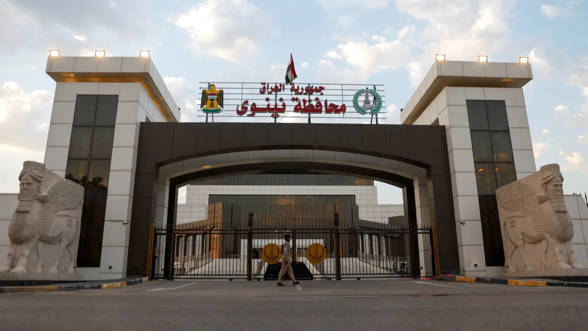 زیاتر لە 1500 فەرمانبەری گرێبەست لە نەینەوا وازیان هێناوە