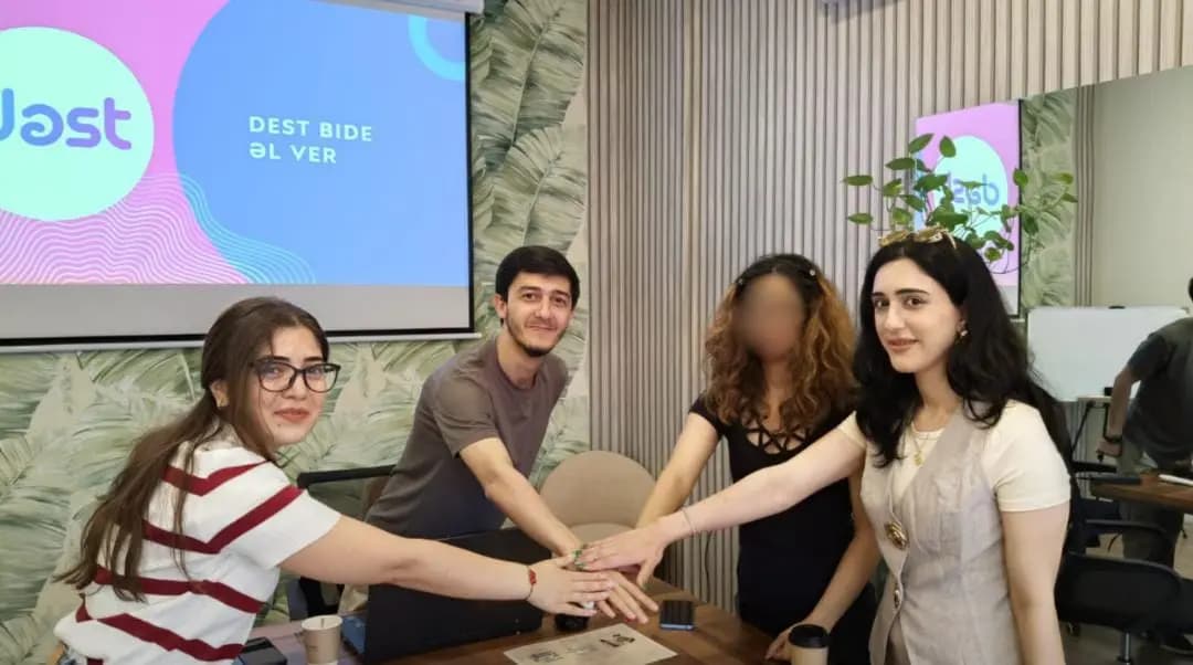 Ciwanên Kurd ên li Azerbeycanê ji bo ziman û çandê dest dan hev