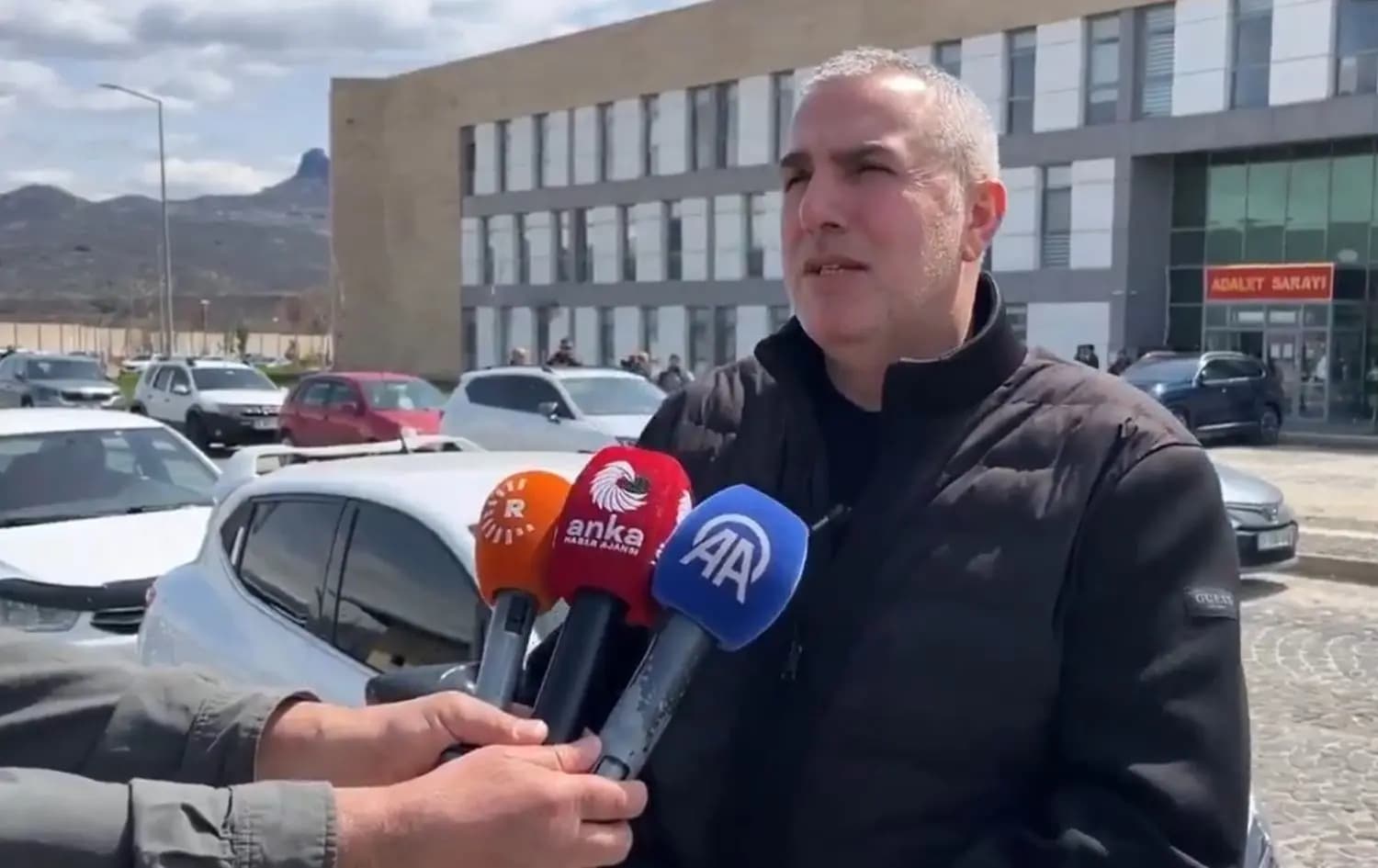 Doku ailesinin avukatından 2. dalga açıklaması: Örtbasın sağlık ayağı ile siber çete elemanının patronu gözaltına alındı