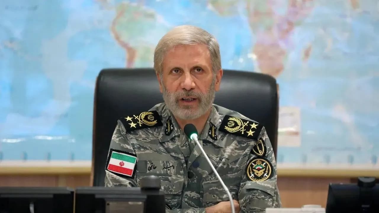 فەرماندەی ئەرتەشی ئێران: پێی ئەمریکا بگاتە ئێران، بە هەرچی هەمانە شەڕیان لەگەڵدا دەکەین
