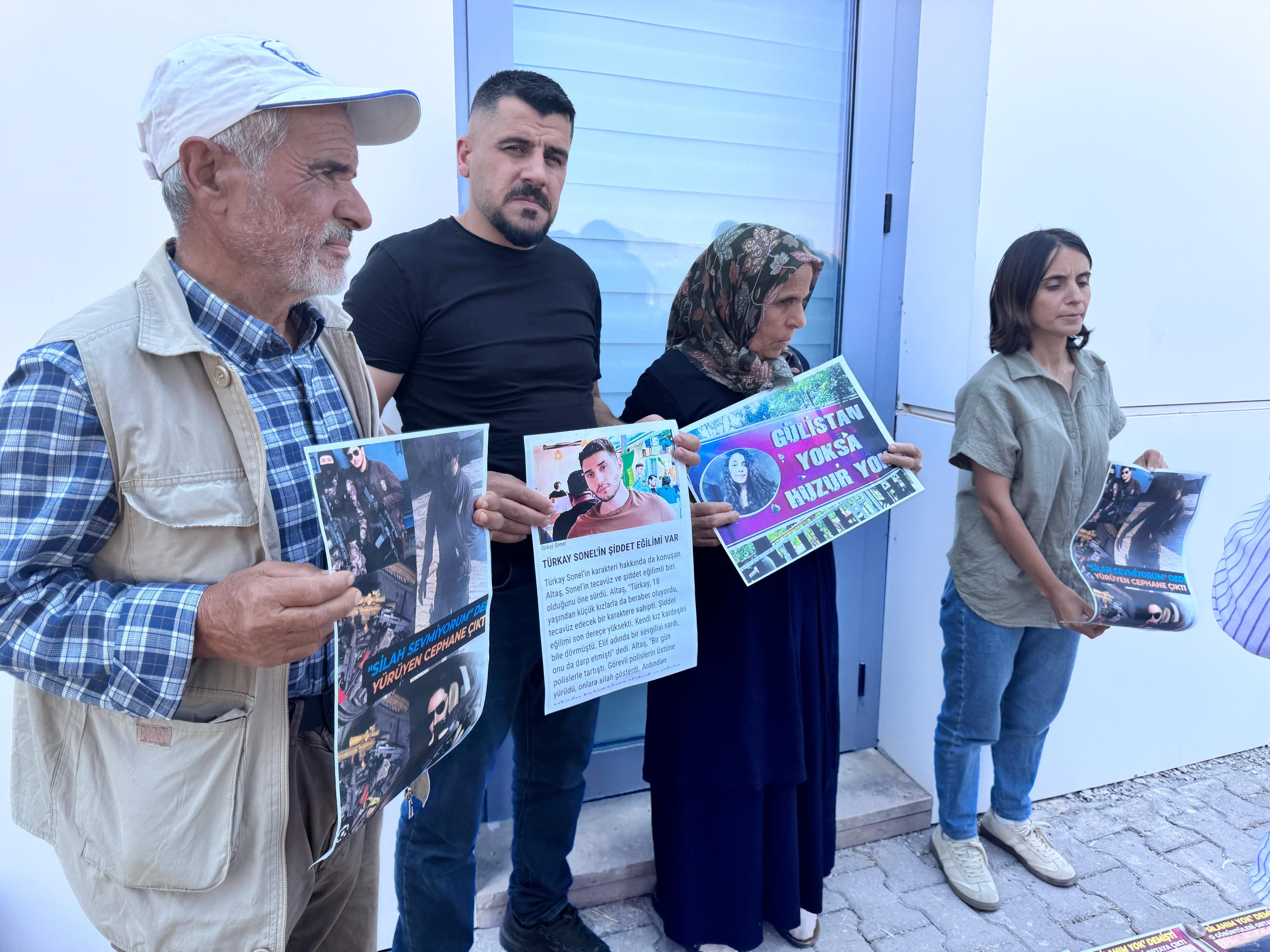 Doku ailesinden adliye önünde tepki: Biz sadece kızımızın kemiklerini istiyoruz