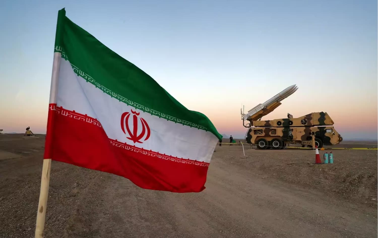 سوپای پاسدارانی ئێران هۆشداری دەداتە خەڵکی ناوچەکە: 500 مەتر لە بنکەکانی ئەمریکا دووربکەونەوە