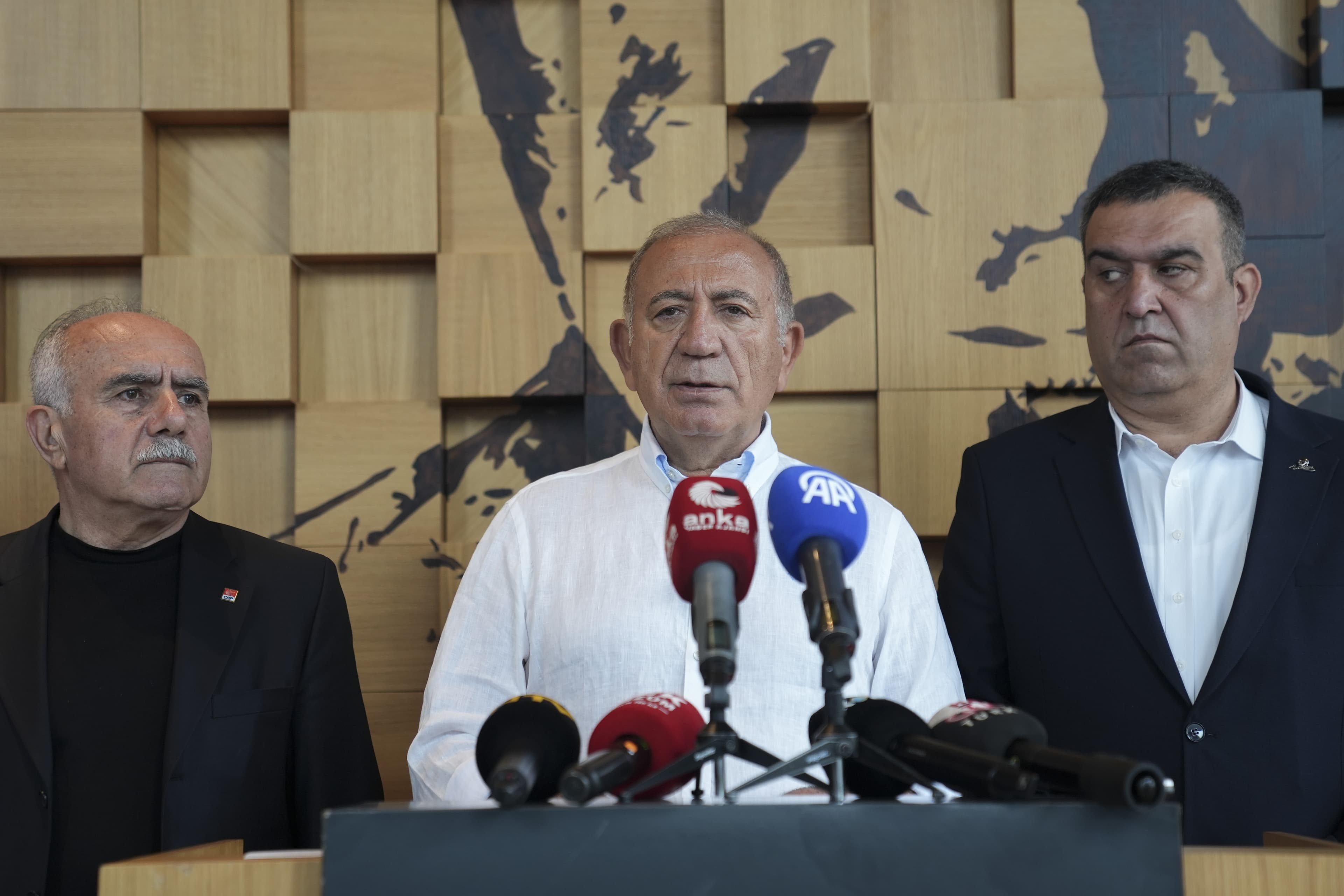 CHP’den ‘ücretli figüran’ iddialarına yanıt: Suç duyurusunda bulunacağız
