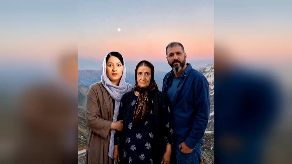 هێزە ئەمنییەکانی ئێران لە سنە سێ ئەندامی خێزانێک دەکوژن