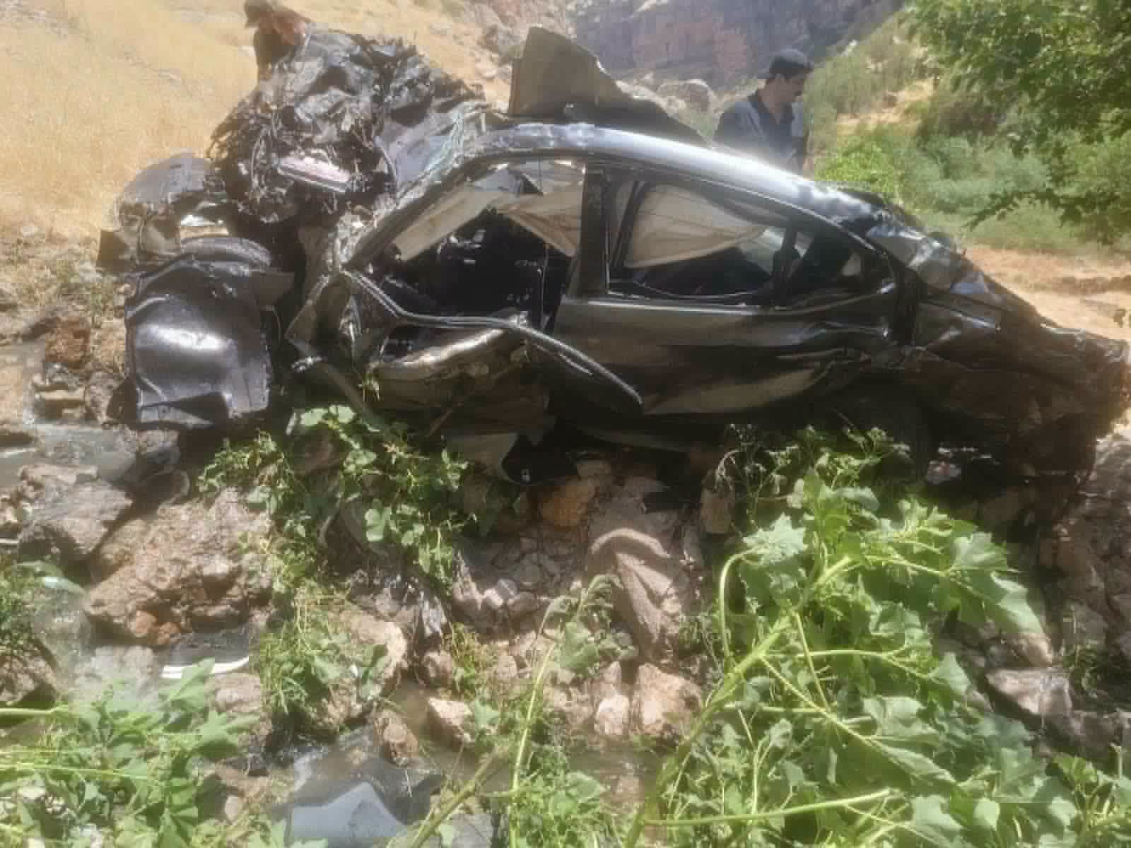 ئۆتۆمبێلەکە دوای کەوتنە نێو خەرەندی رواندز