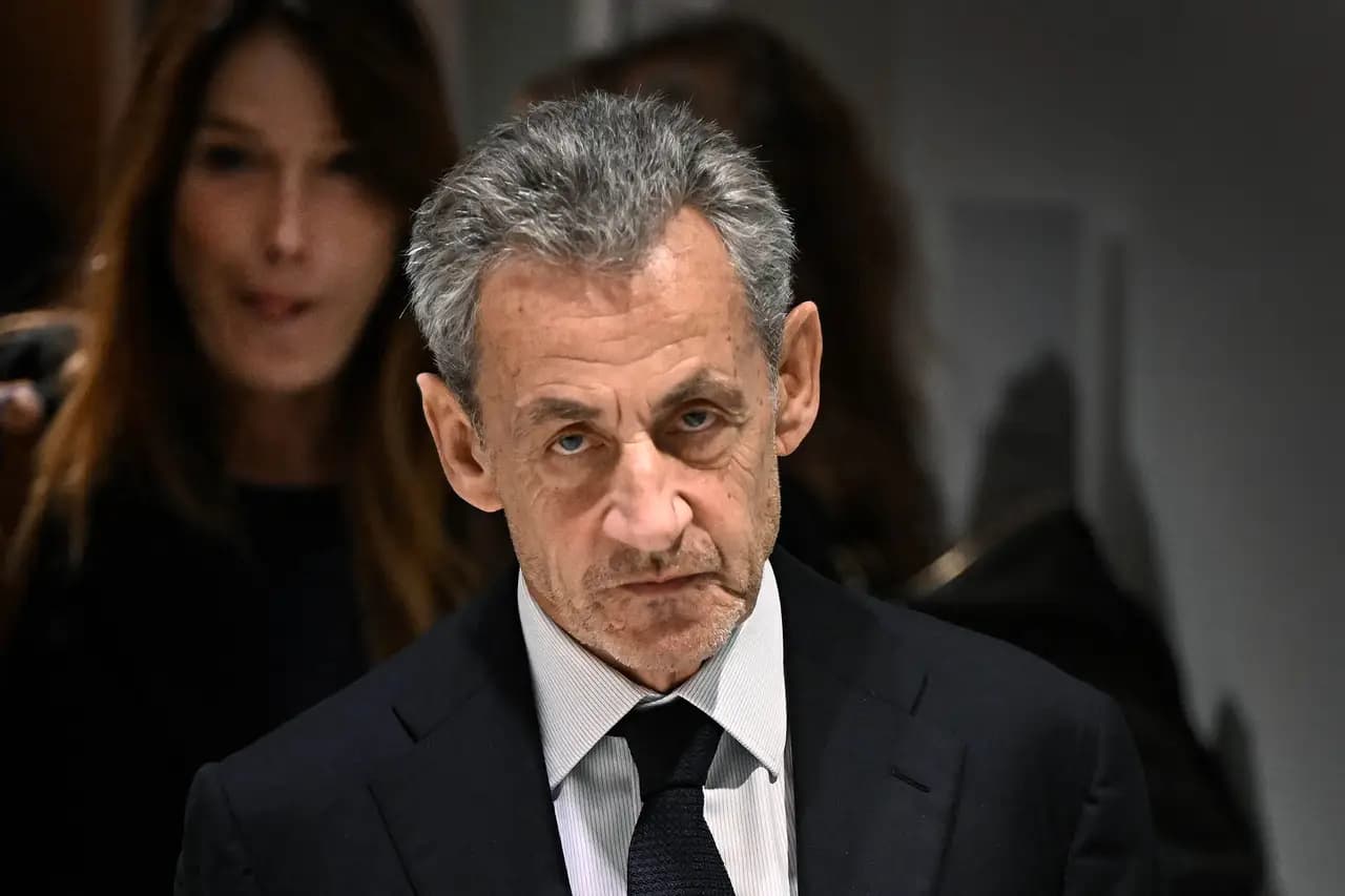 Sarkozy: Serdestiya Rojava ya li ser cîhanê bi dawî bû