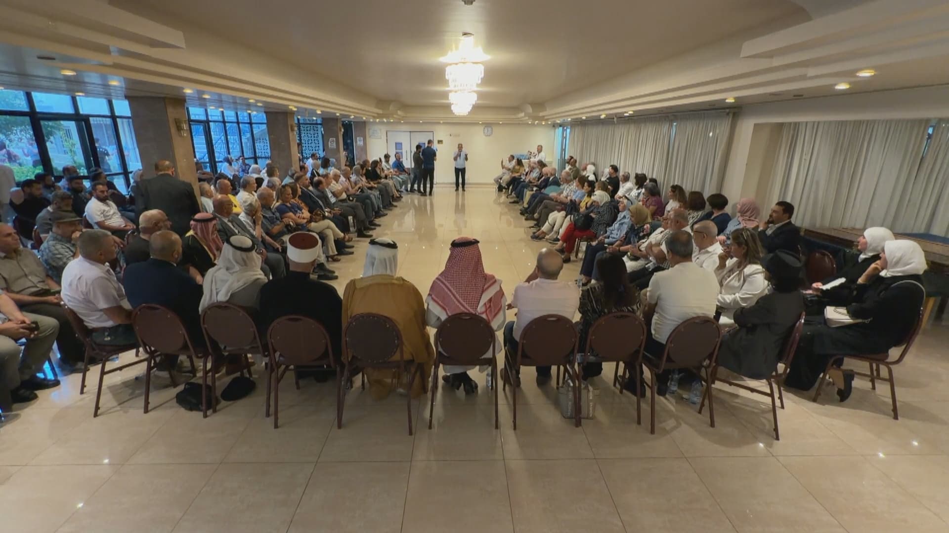 Nûnerên Durziyan û eşîrên Bedewî li Şamê ne: Bangî aştiyê kirin