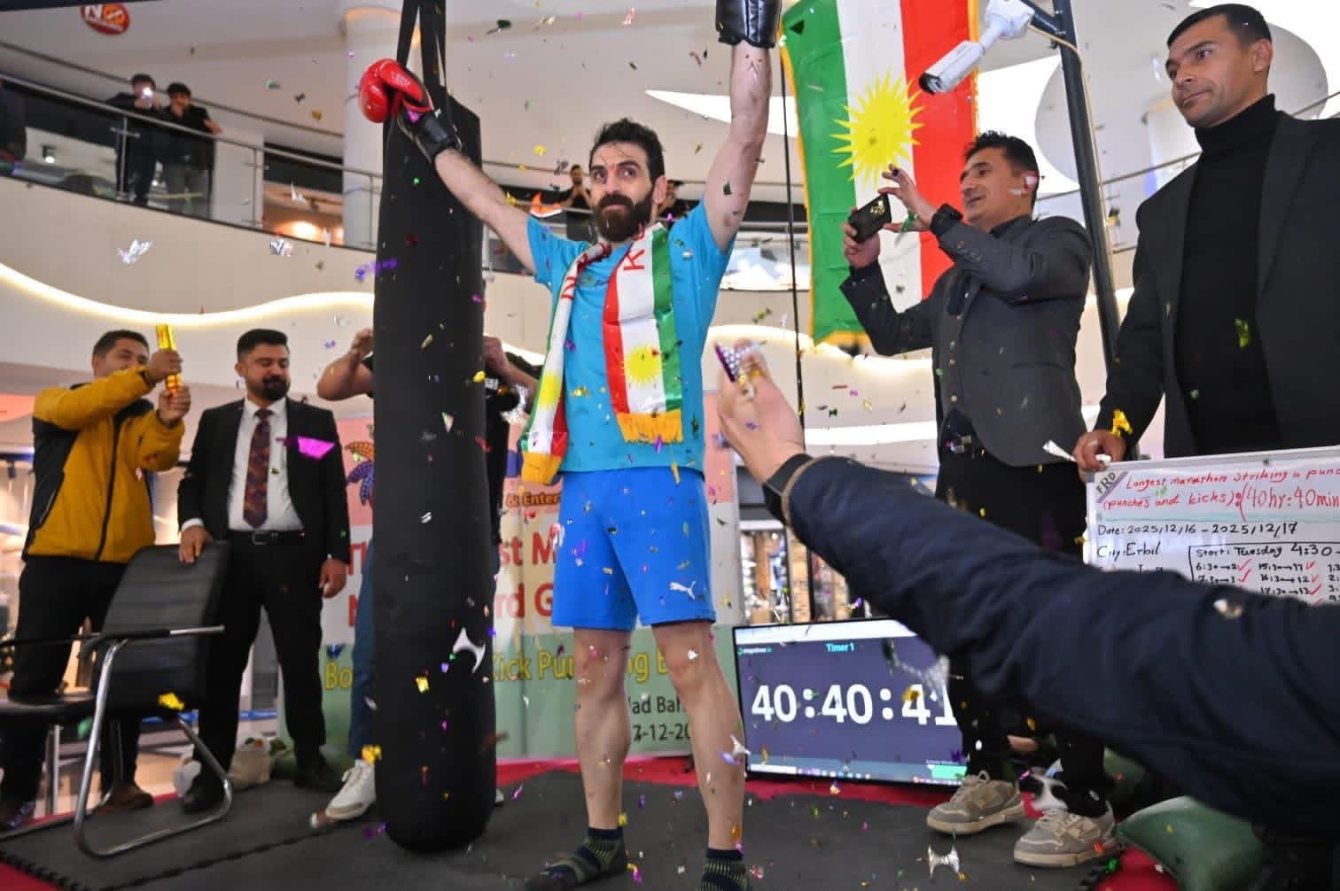 وەرزشڤانێکی کورد ریکۆردێکی جیهانی لە گینس دەشکێنێت