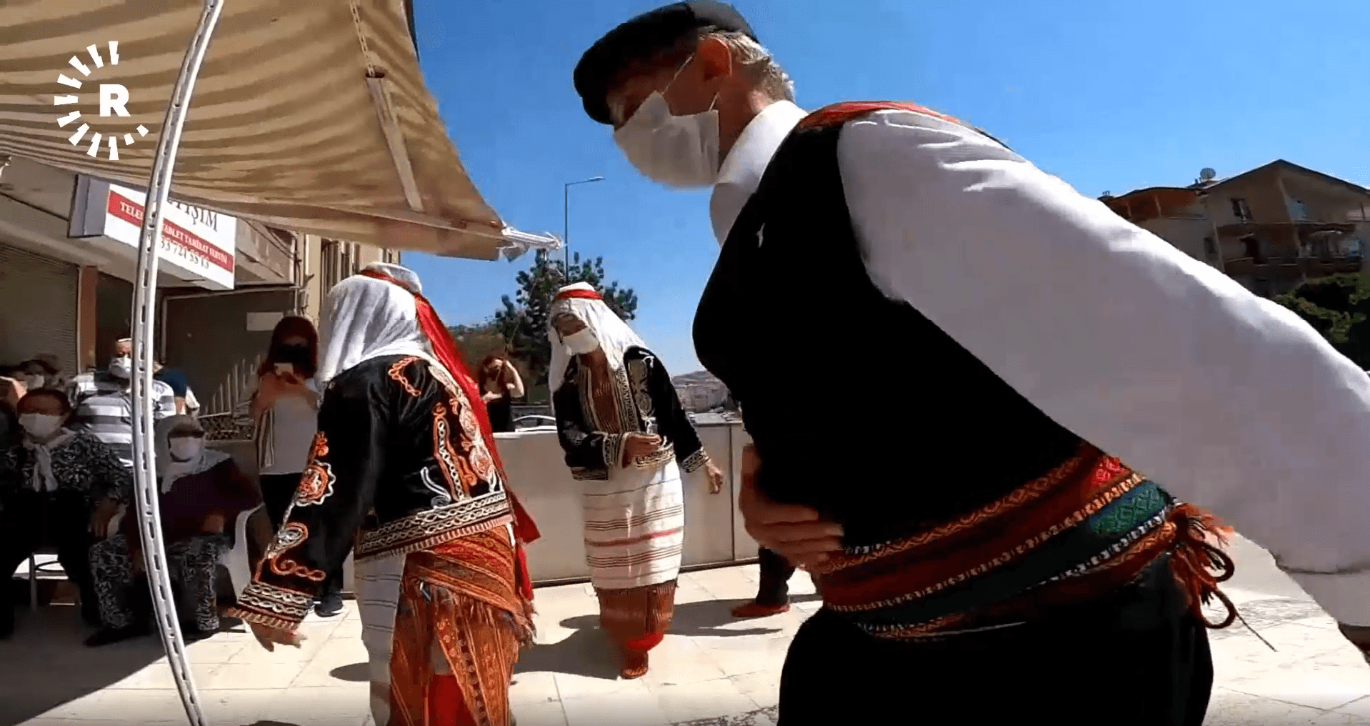 ANKARA - Mamak'ta Alevi toplumunun uzun süredir beklediği cemevinin temeli atıldı
