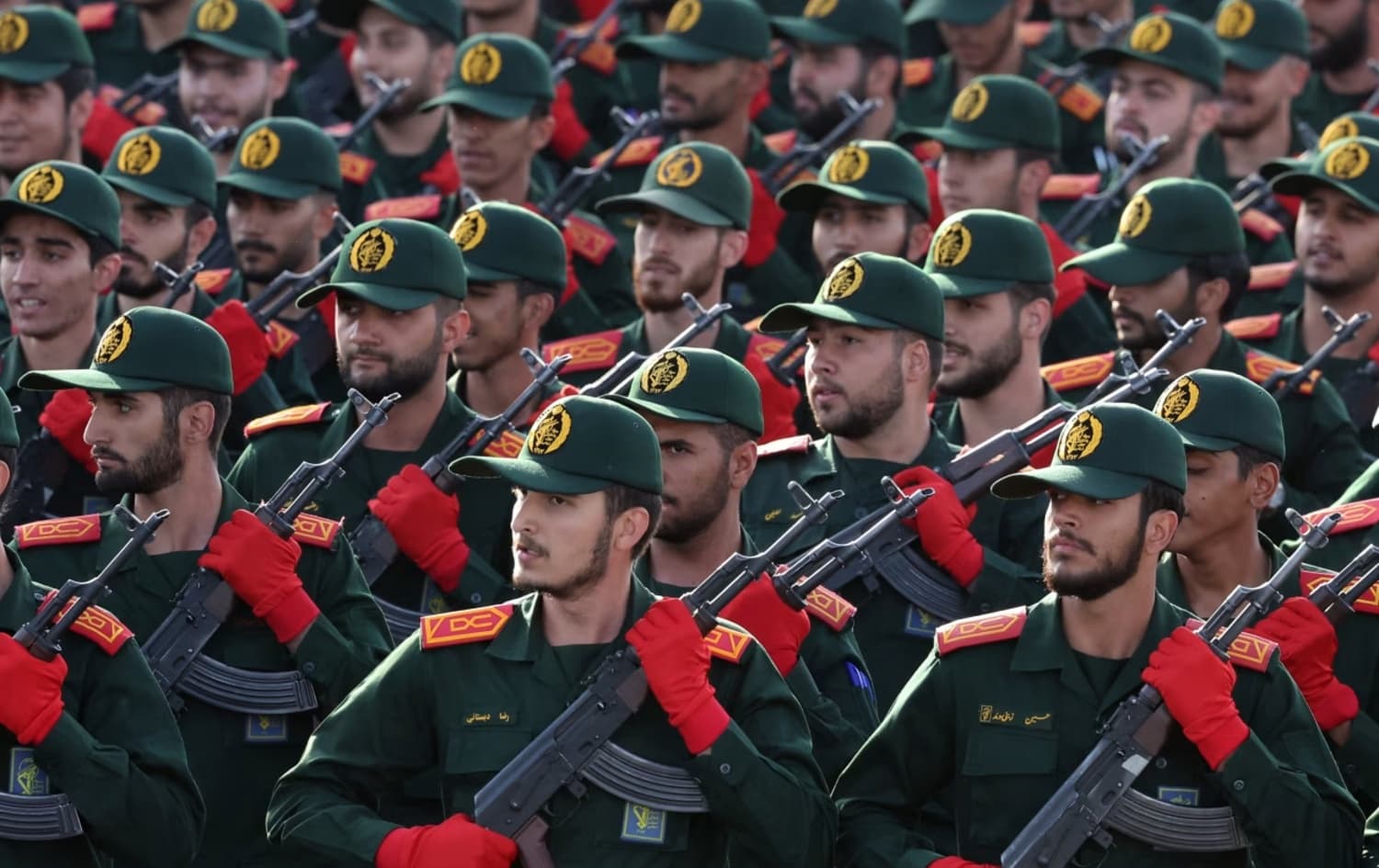 راوێژکارێکی ئەرتەشی ئێران دەڵێت، هێرشی زەوینییان کردووەتە سەر حیزبەکانی رۆژهەڵات و ئەوانیش رەتیدەکەنەوە