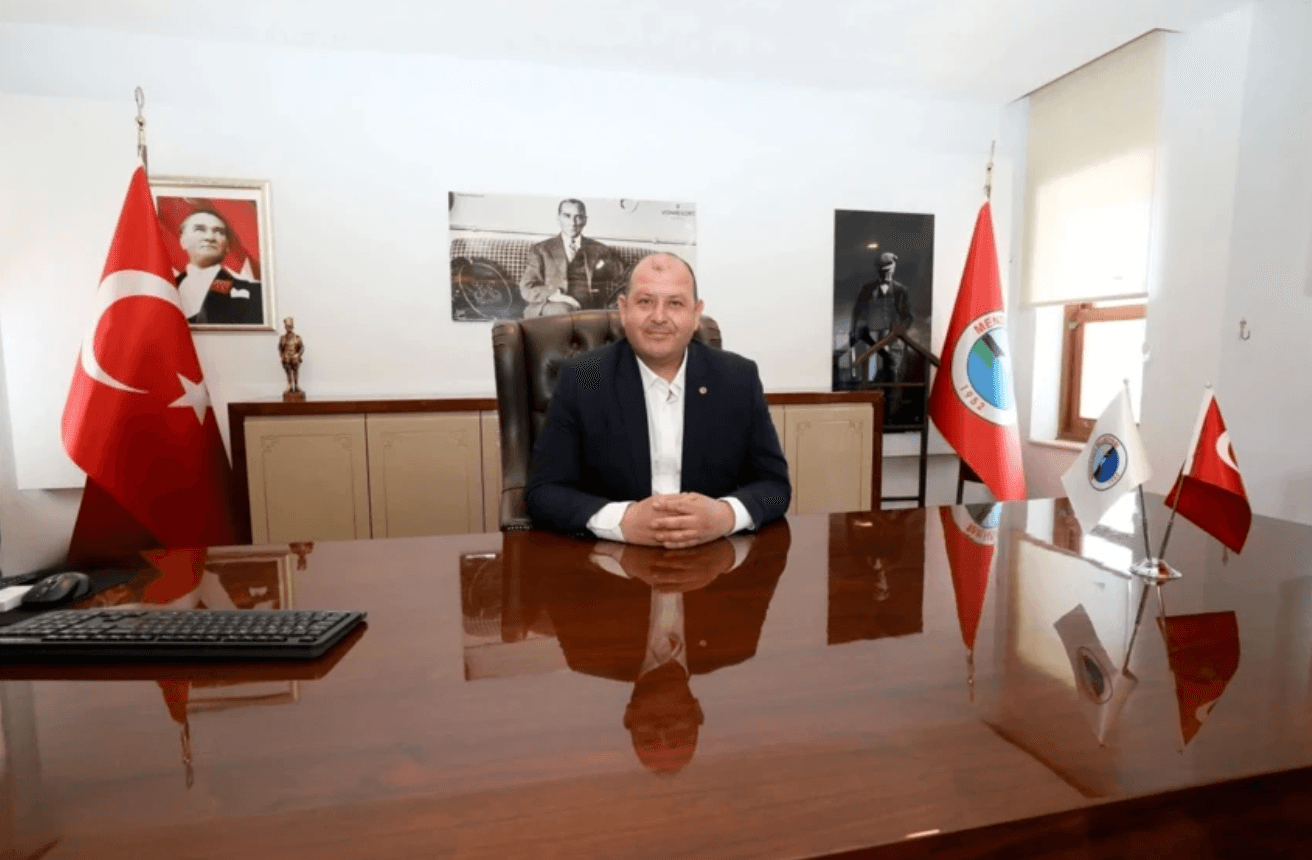 Bir CHP’li belediyeye daha şafak operasyonu: Menderes Belediye Başkanı İlkay Çiçek gözaltında