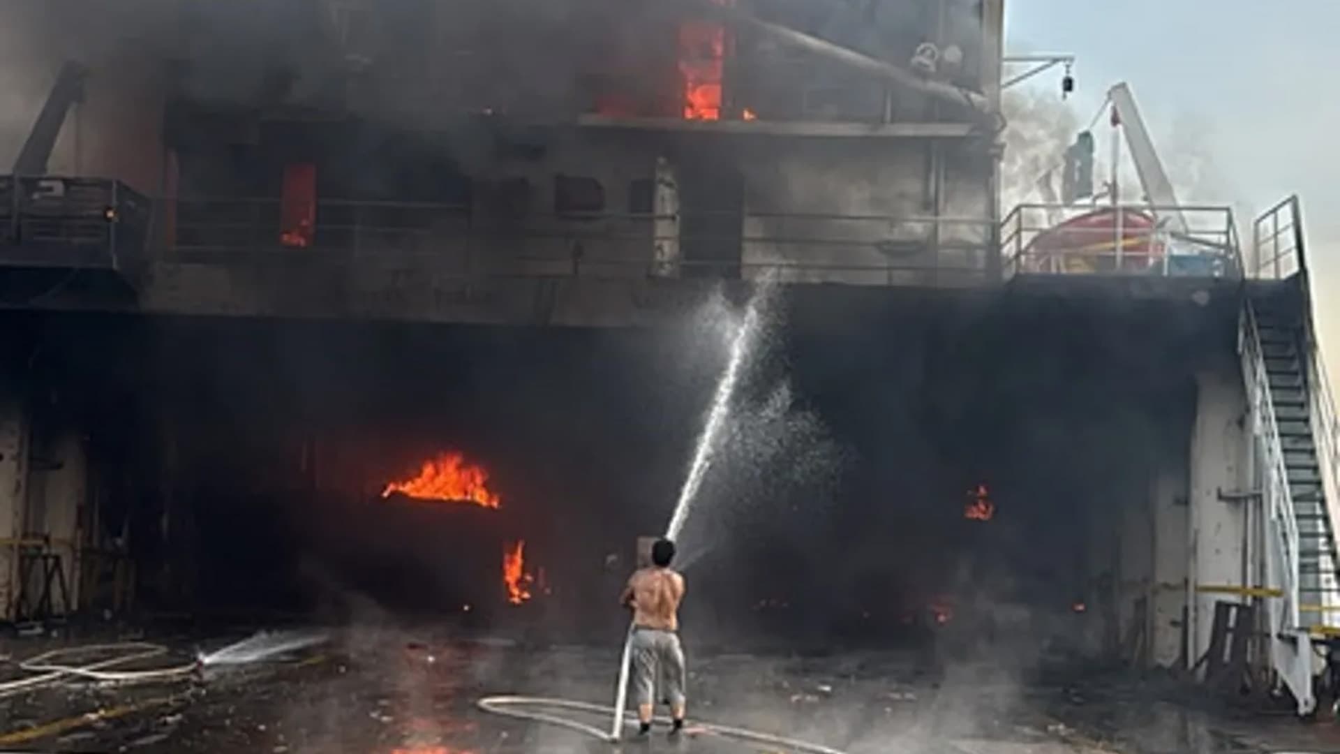 Keştiyeke Tirkiyeyê li Deryaya Reş bû hedefa dronan