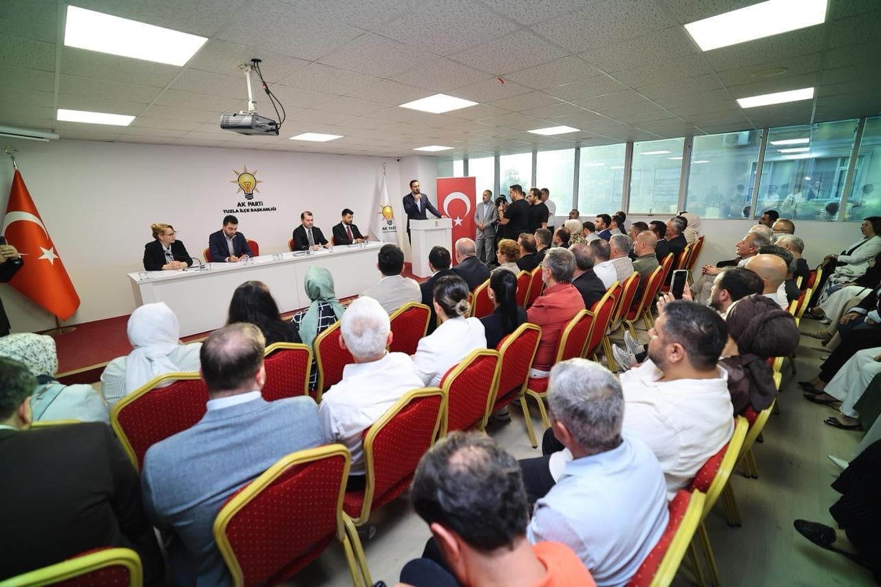 3 başkan AK Parti’ye geçmişti: İstanbul İl Başkanı Özdemir'den üç ilçeye ziyaret