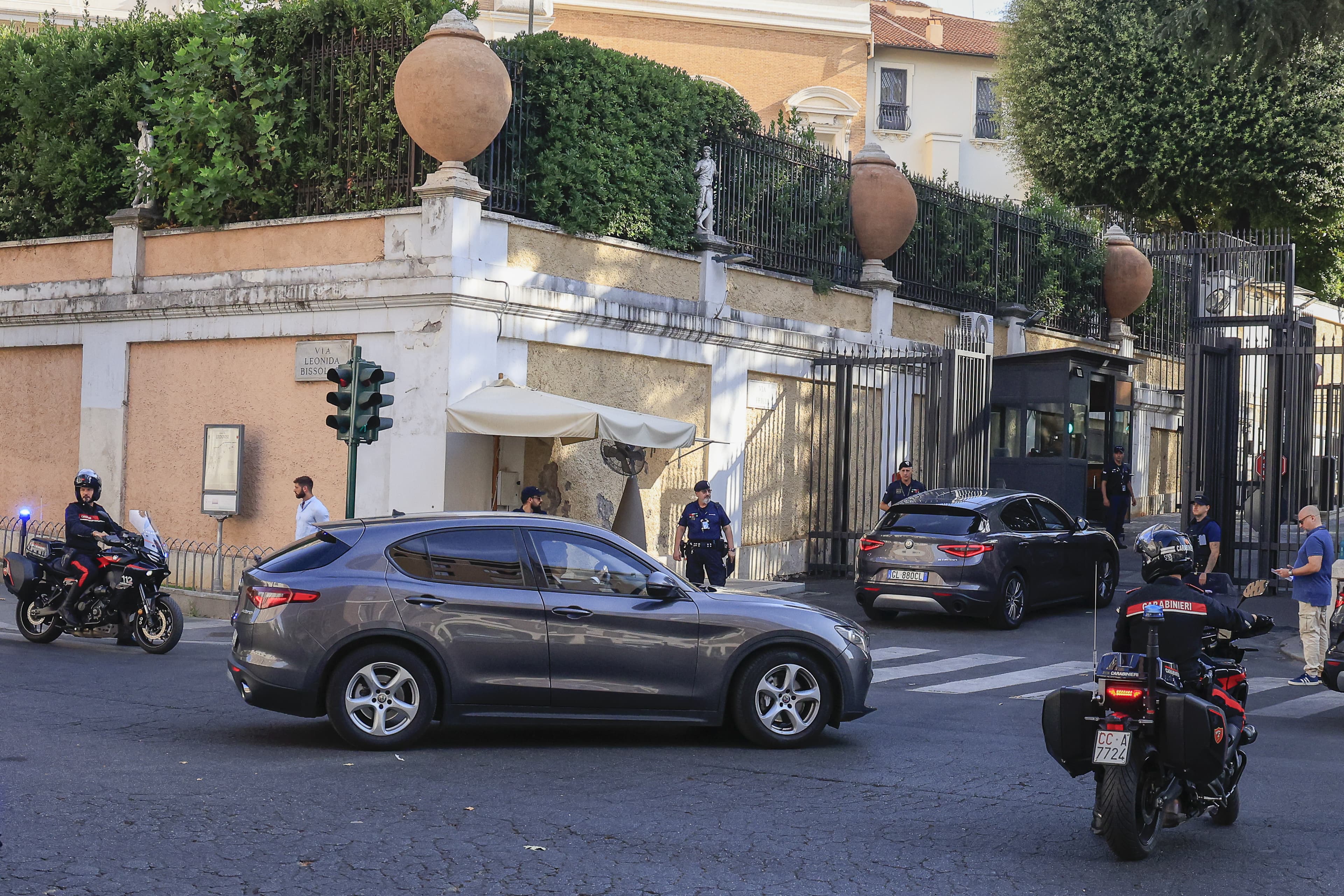 2 askerin öldürülmesinin ardından İsrail Lübnan'ı vurdu; Roma'da görüşmeler sürüyor