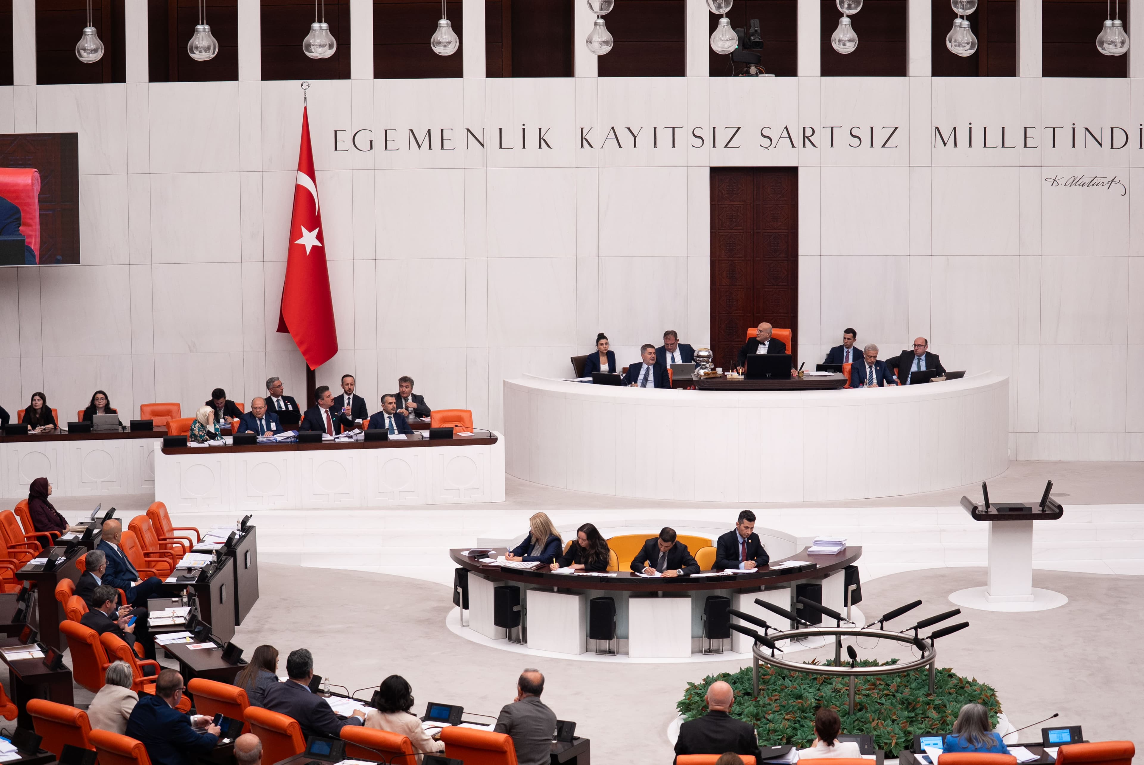'Çerçeve yasa' pazartesi günü TBMM Genel Kurulu'nda görüşülecek