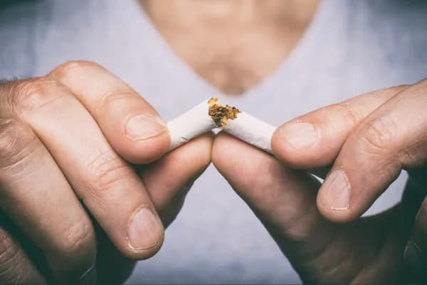 توێژینەوەیەک لە ئەمریکا: دوورکەوتنەوە لە جگەرەکێشان تەمەنی مێشک 13 ساڵ زیاتر دەکات