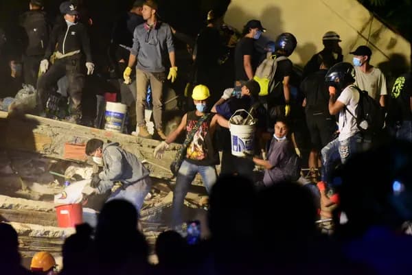 Kolombiya'da 7,4 büyüklüğünde deprem: Can kaybı 132'ye yükseldi