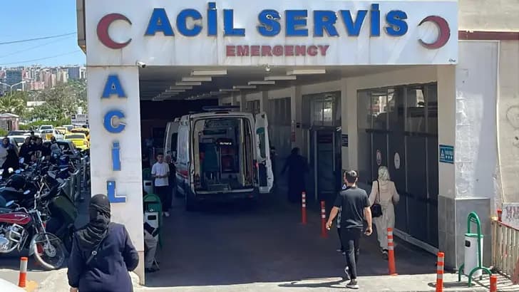 URFA’DA DEHŞET - 4 çocuk annesi kadın araç içerisinde yakıldı, erkek arkadaşı ağır yaralandı
