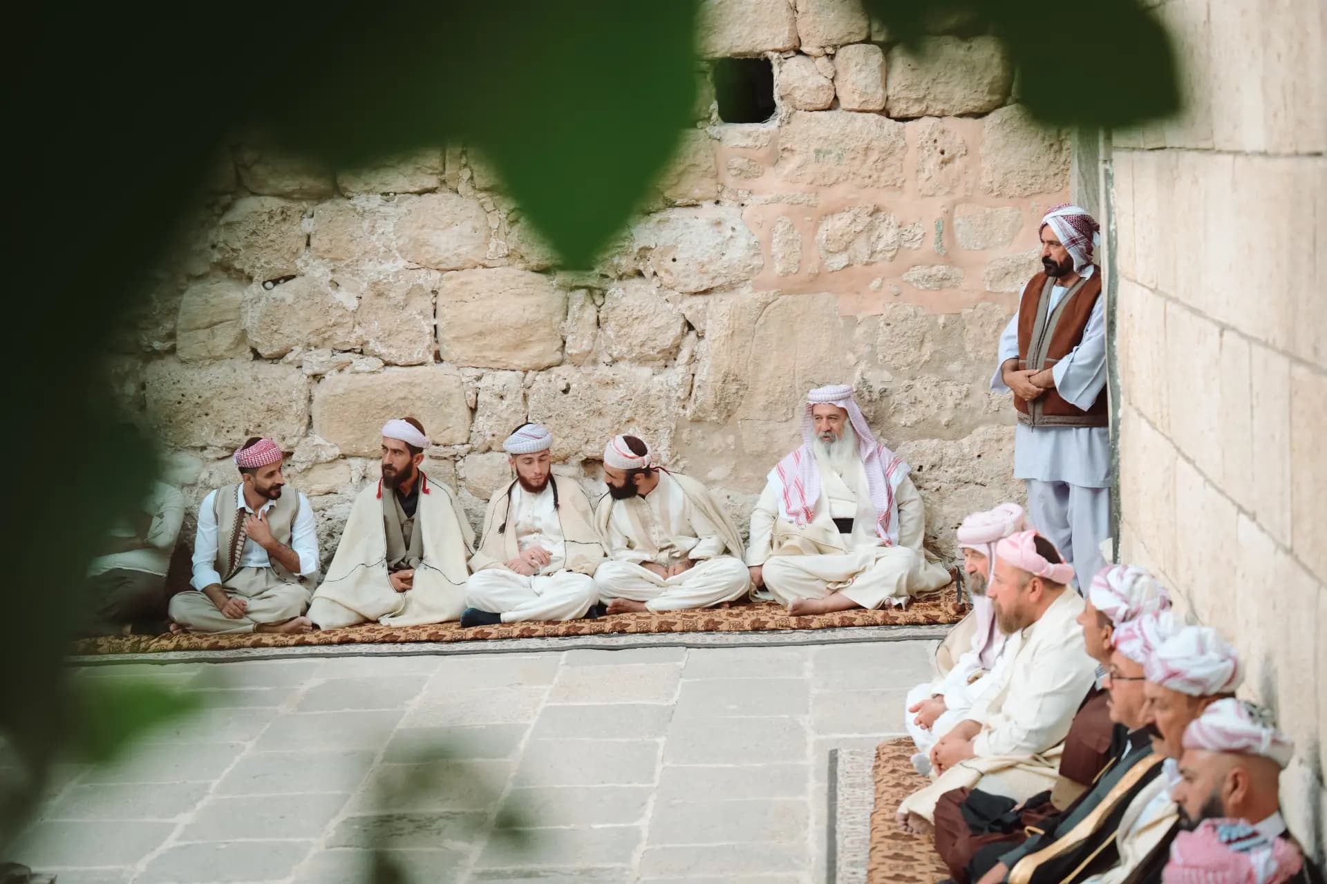 Zanayên olî yên Baneyê bersiv da meleyê ku êrişî Kurdên Êzidî kiribû