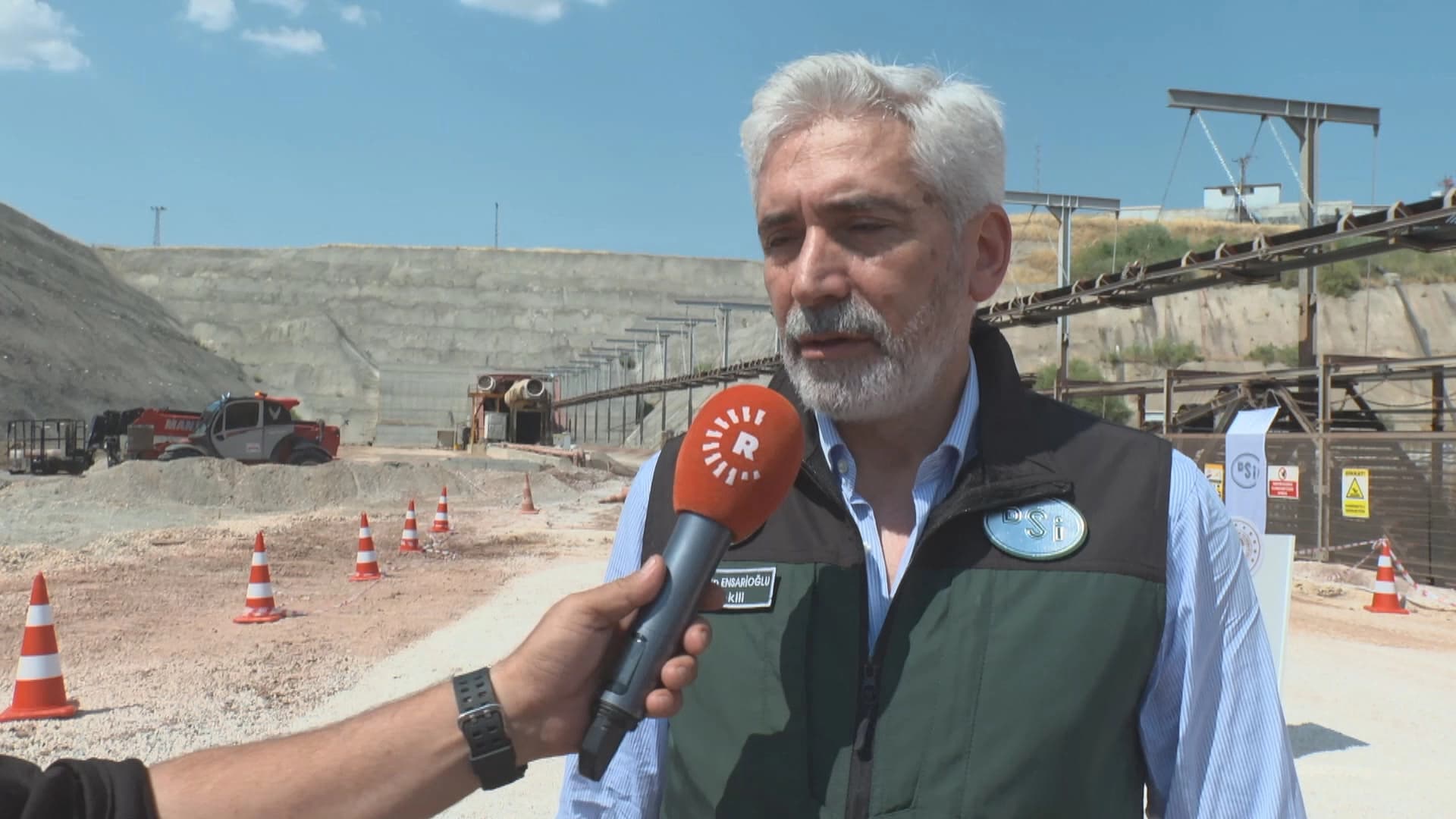 Ensarîoglu: Yasaya nû dê aştiyê bîne Rojhilata Navîn