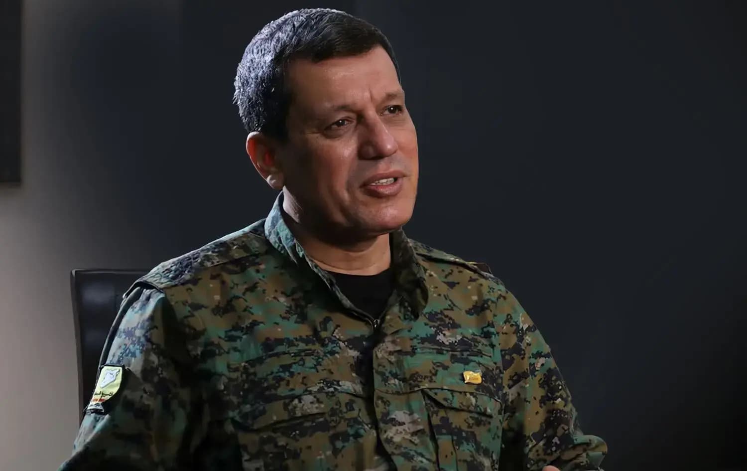 Mezlûm Ebdî bi şandeyeke hikûmeta Sûriyeyê re civiya
