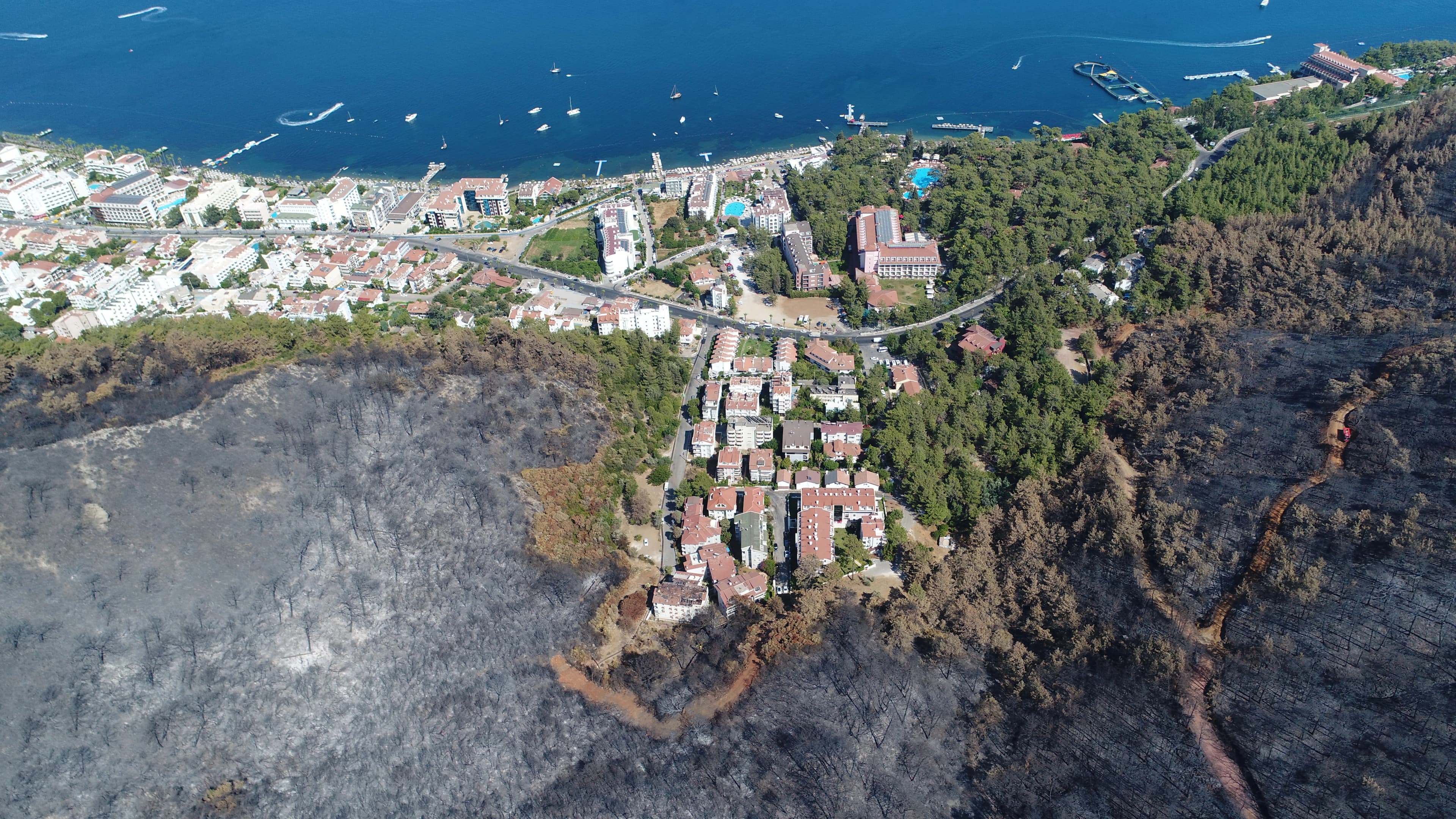 Bu kentte her 10 yangından 7'sini insanlar çıkarıyor