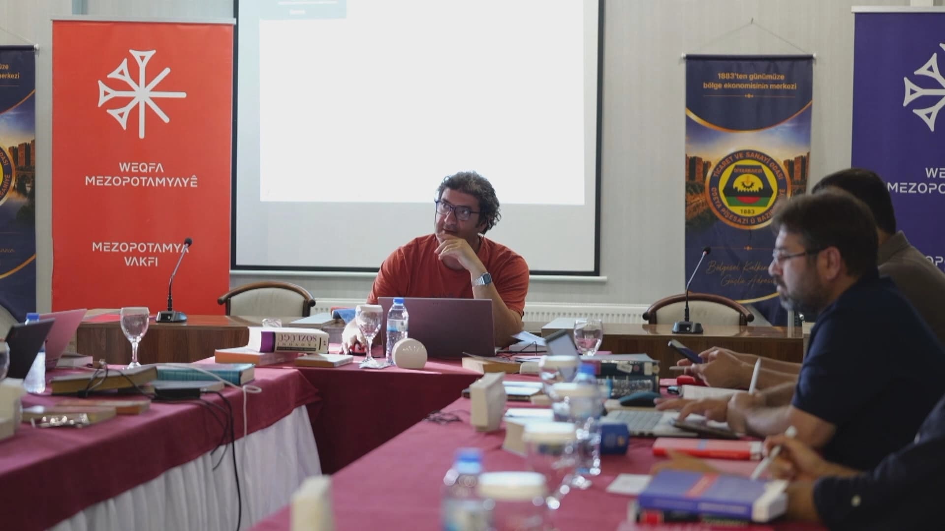لە باکووری کوردستان کار بۆ بڵاوکردنەوەی یەکەمین فەرهەنگی ئابووریی کوردی دەکرێت