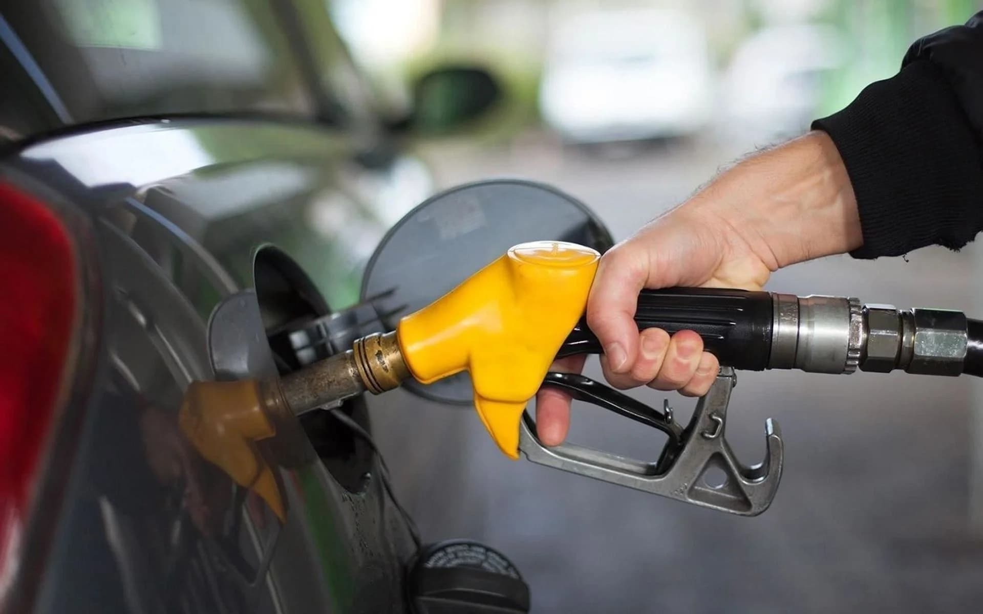 Motorine zam geliyor: Bölge illerinde litresi 85 liraya dayandı