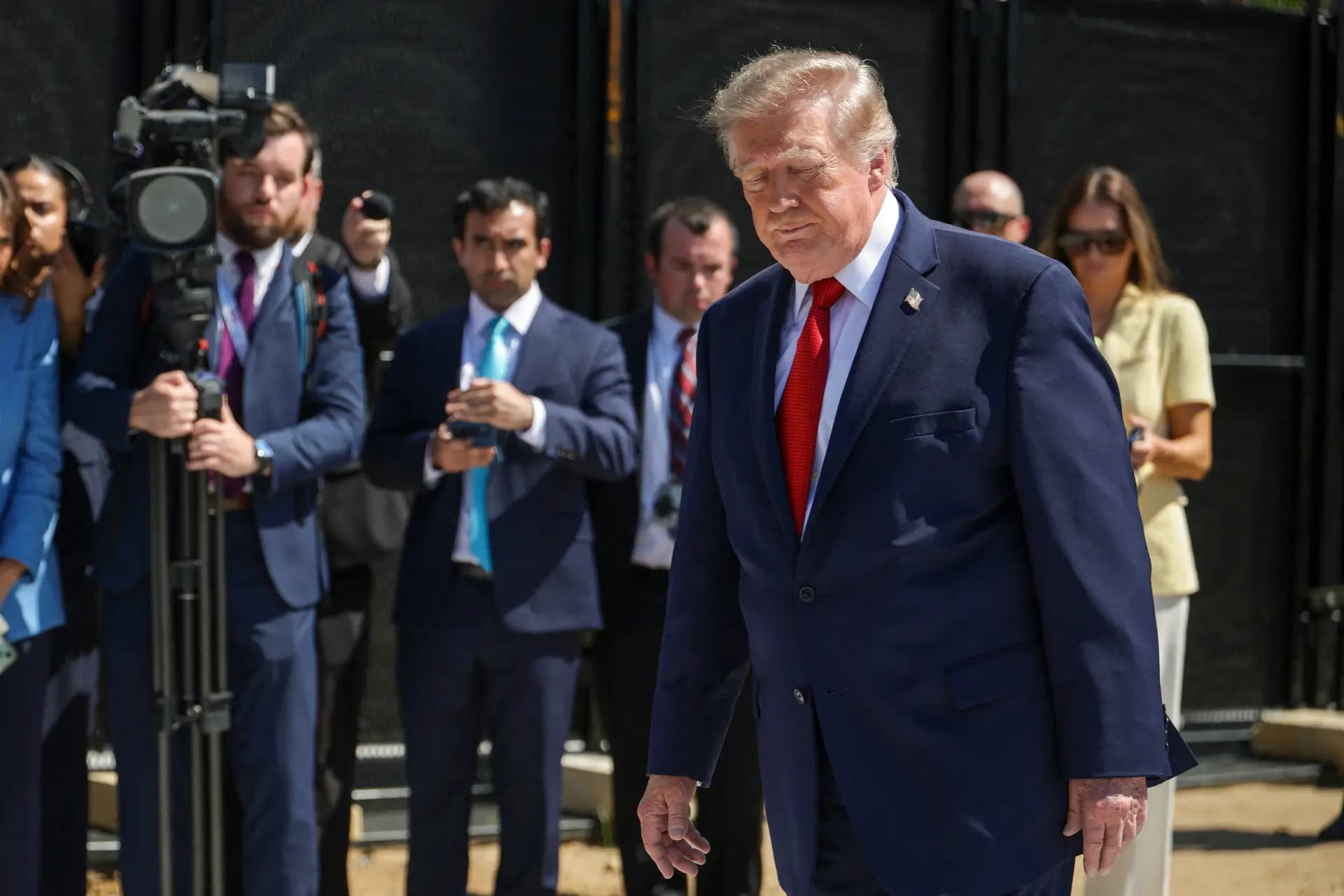 RAPOR - Trump ji şerê li Îranê bêzar bûye