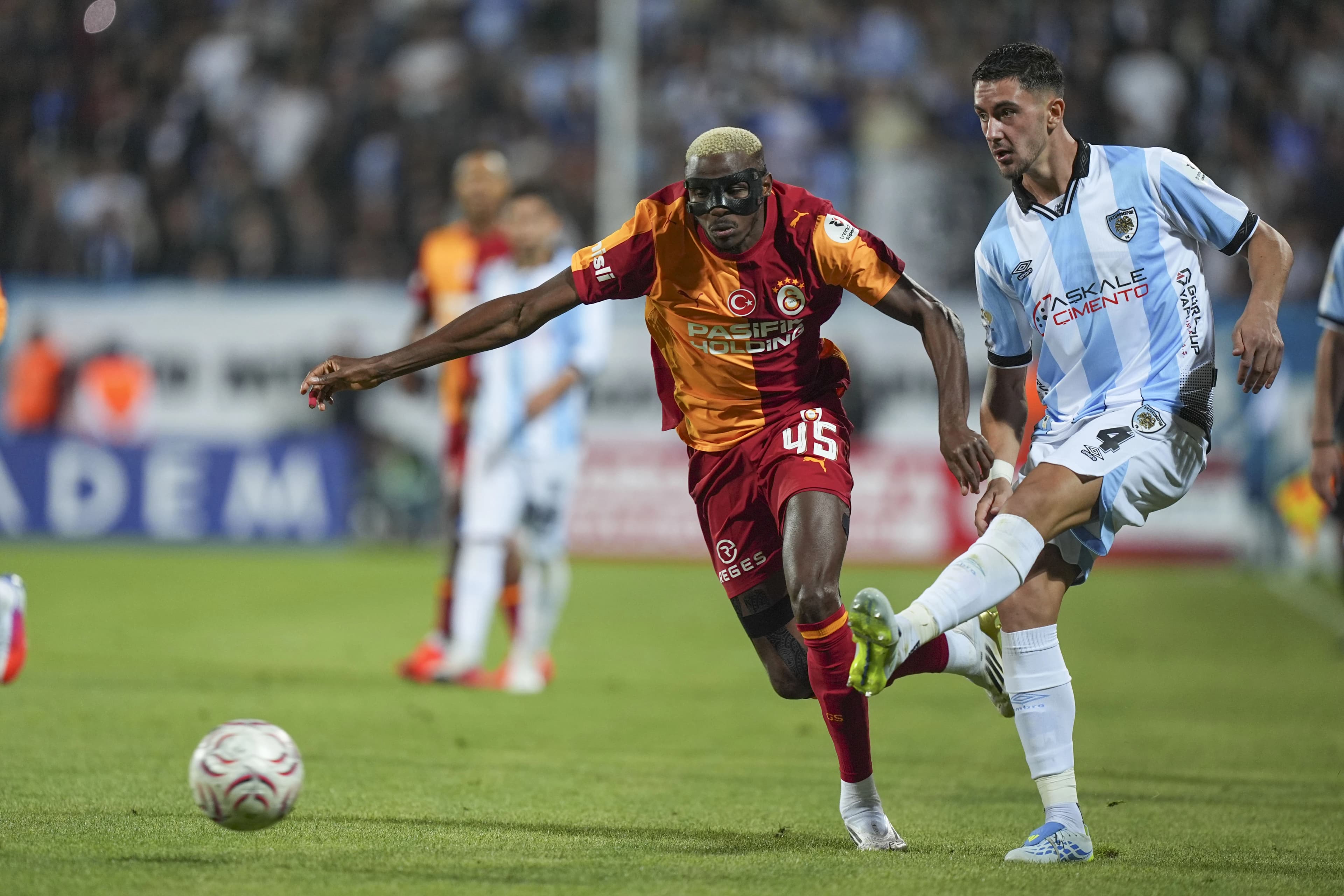 Galatasaray, Erzurumspor’un üzerine gol olup yağdı