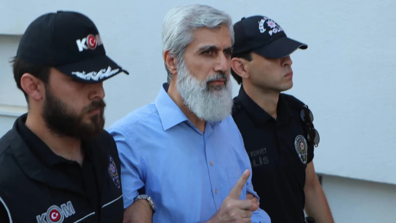 Alparslan Kuytul û 55 kesên din şandin dadgehê