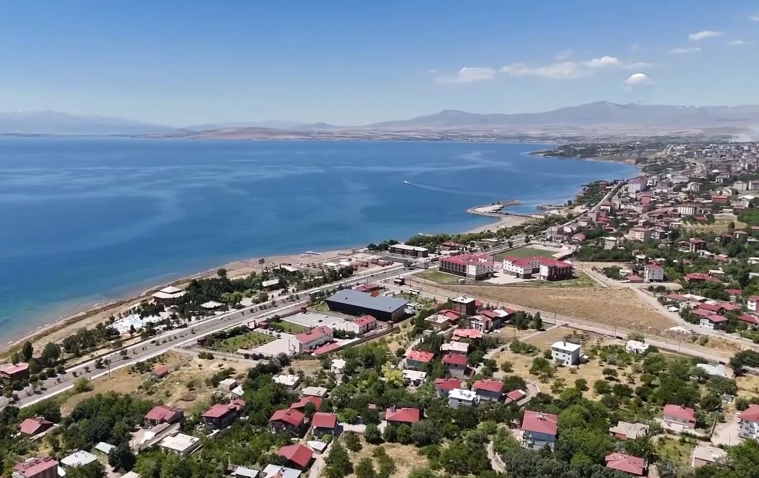 Tirkiye Tirkên Ahiska li Bedlîs û Erzinganê bi cih dike