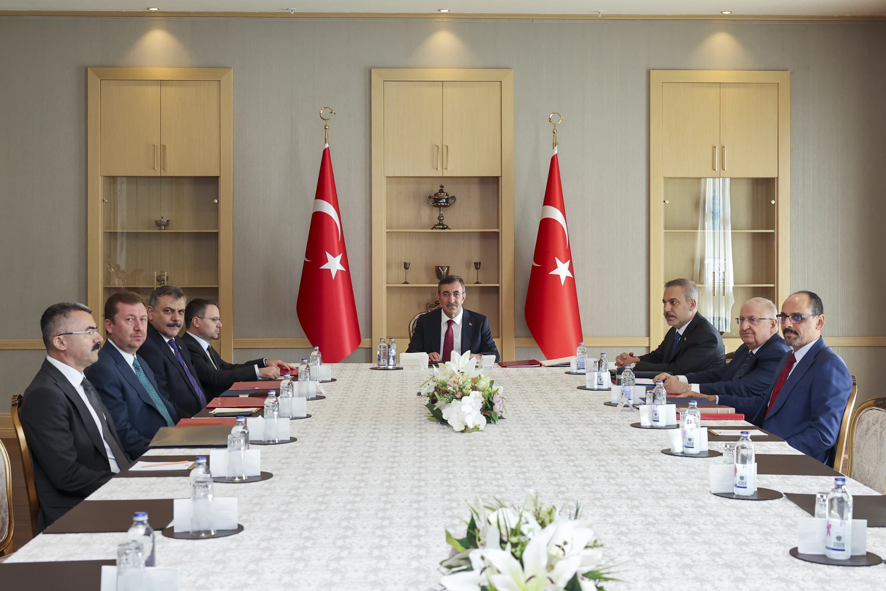 Civîna yekem a Komîteya Şopandin û Nirxandinê bi dawî bû
