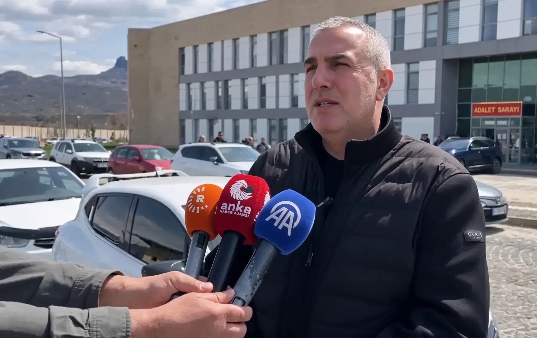 Parêzer: Gumanbarê Sonel heta sibehê li cihê ku Gulistan lê hatiye kuştin maye