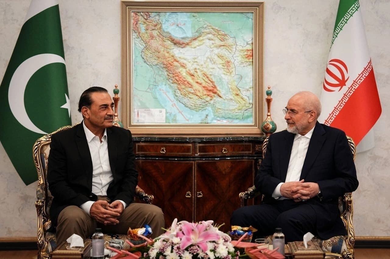 Pakistan army chief visit to revive US-Iran talks, not deliver threats: IRGC media