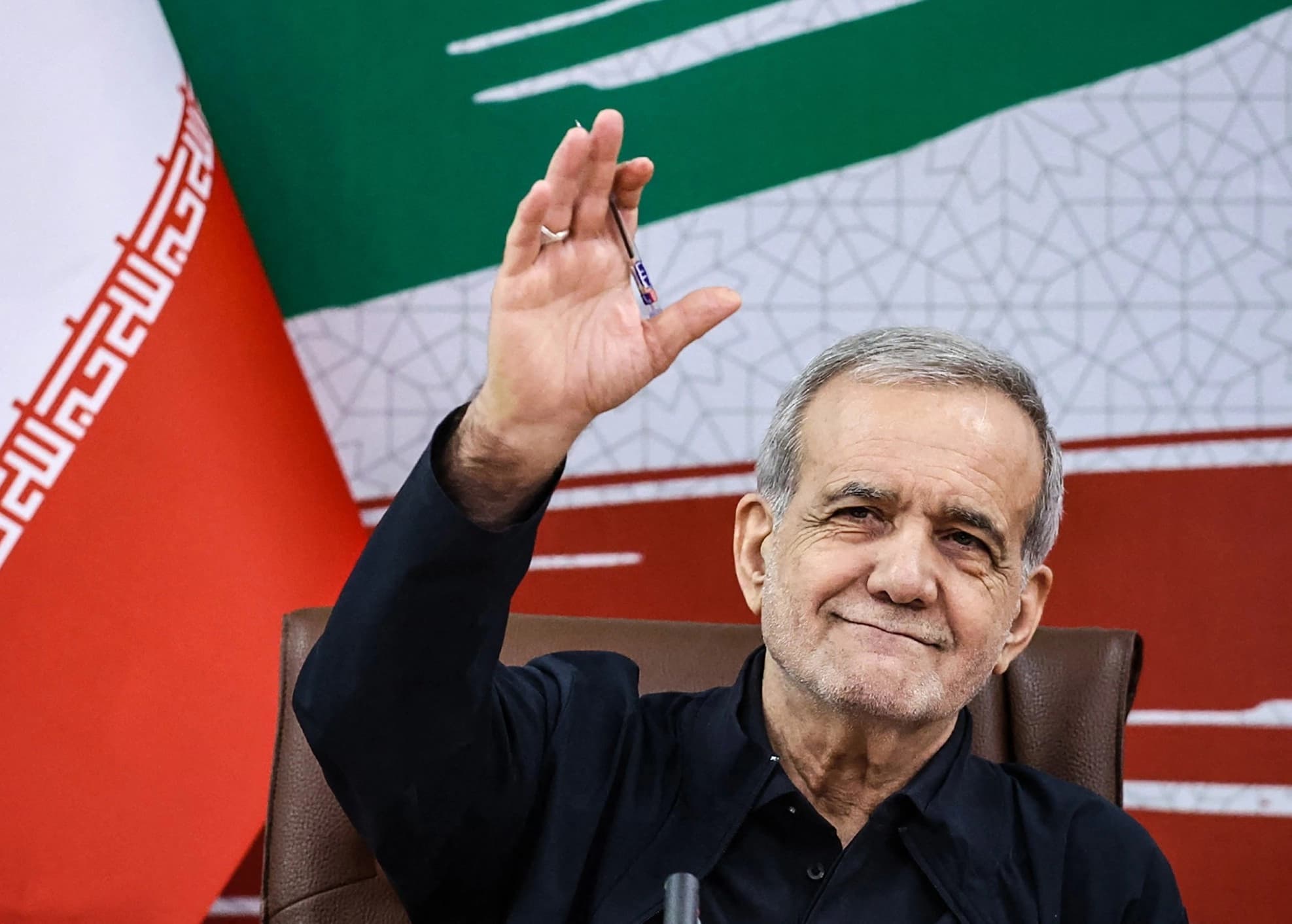 Iran signals reciprocity hinging on US return to June MoU, seeks alternate economic pathways