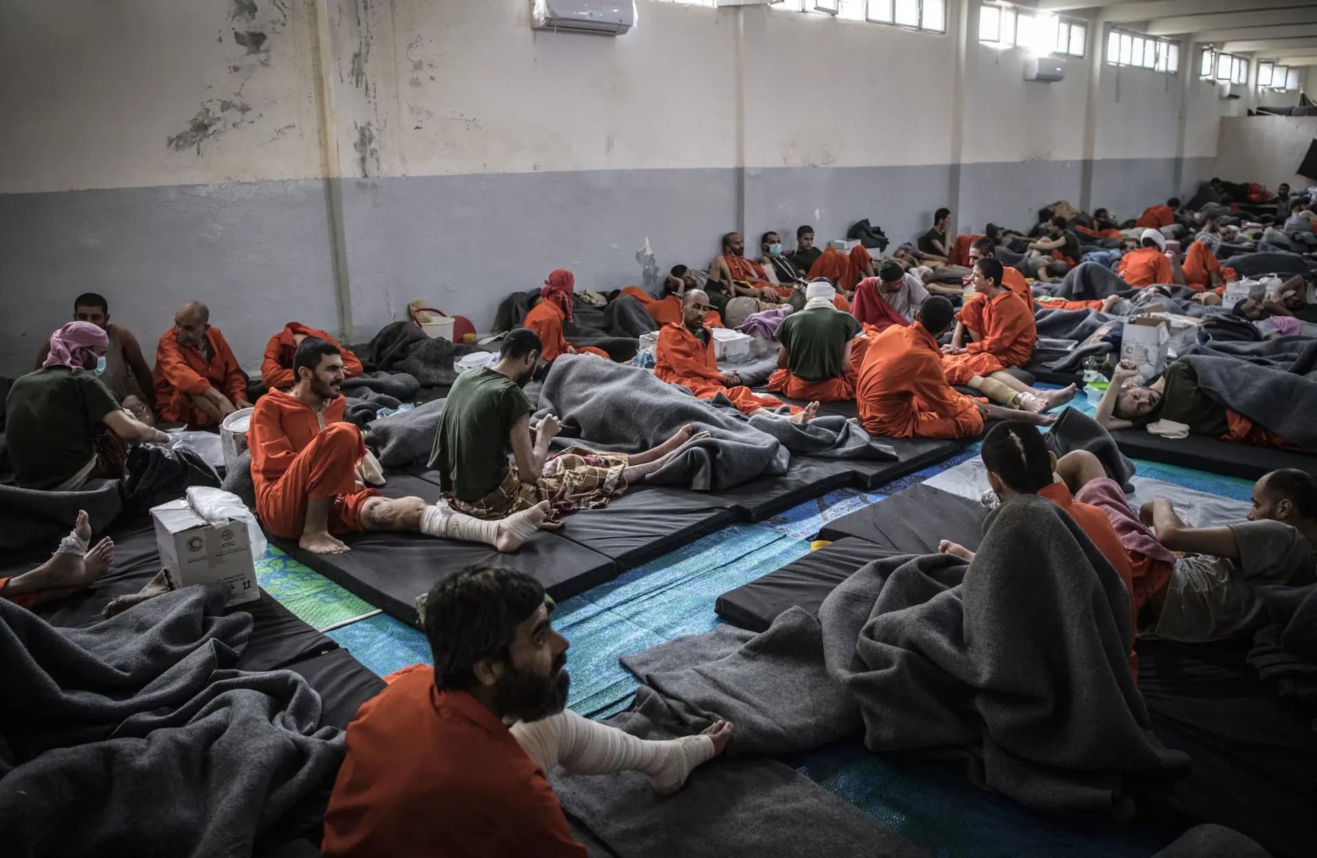 Irak, Suriye’den getirilen 5 bin 704 IŞİD’linin sorgusunu tamamladı