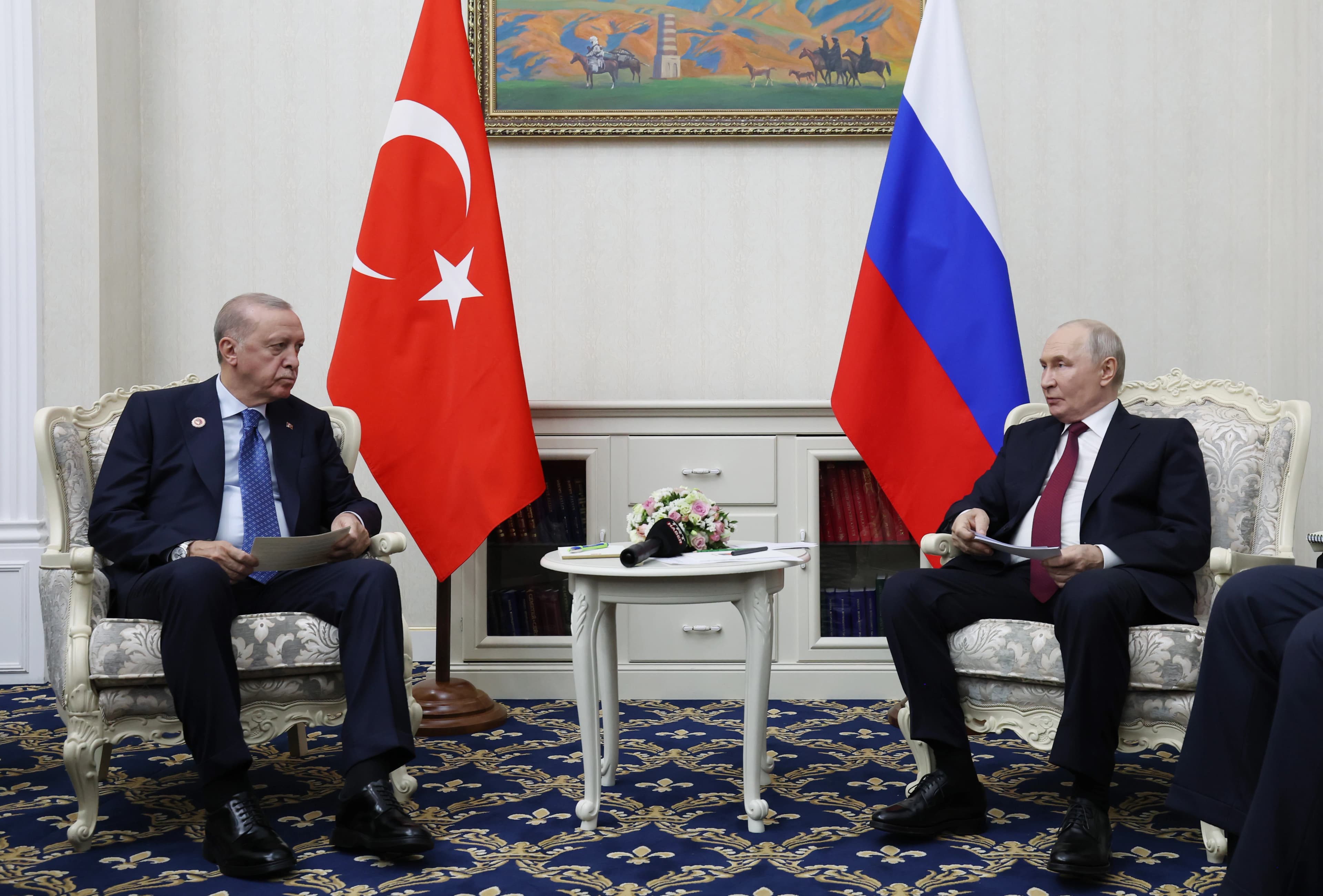 Erdoğan-Putin görüşmesinde Akkuyu gündemi: İlk ünite bu yıl devrede