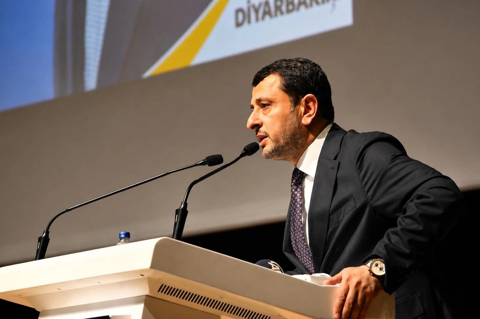 Alaattin Parlak: Silahı bırakmak örgütlerin, nefreti bırakmak toplumun sorumluluğudur