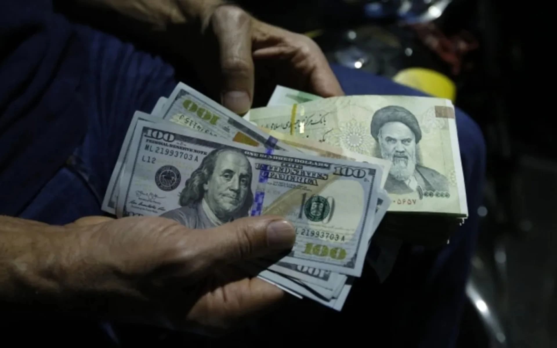 نرخی یەک دۆلار 226 هەزار تمەنی تێپەڕاند