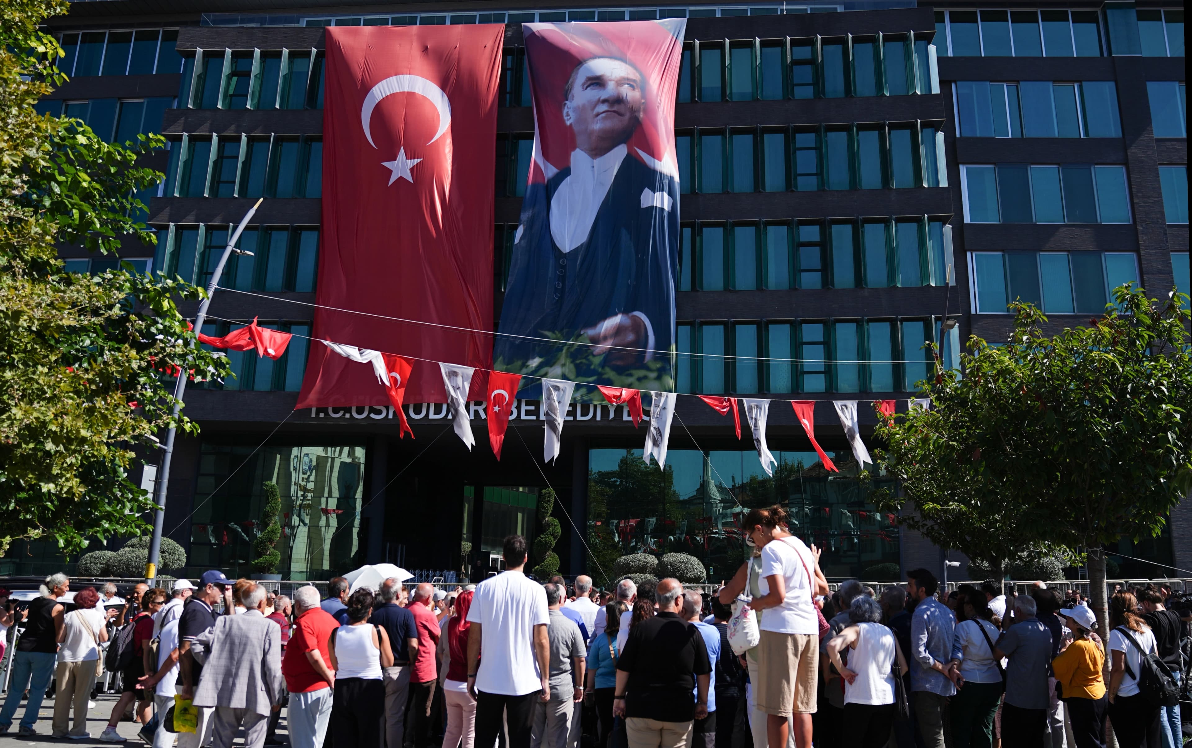 Üsküdar Belediyesi'nde başkanvekilliğine AK Parti adayı seçildi