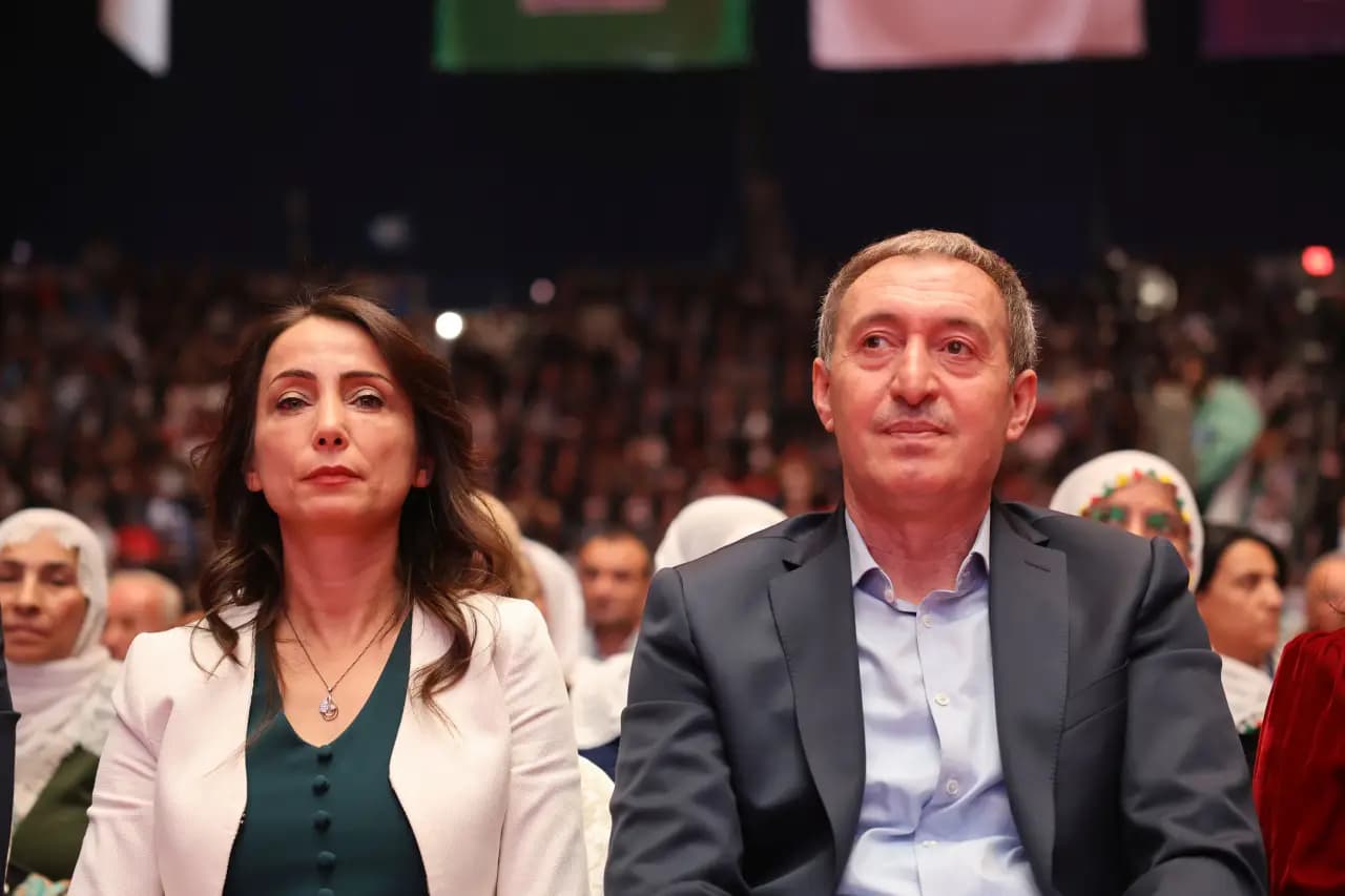 DEM Parti eş başkanlarından Barzani ailesine taziye mesajı