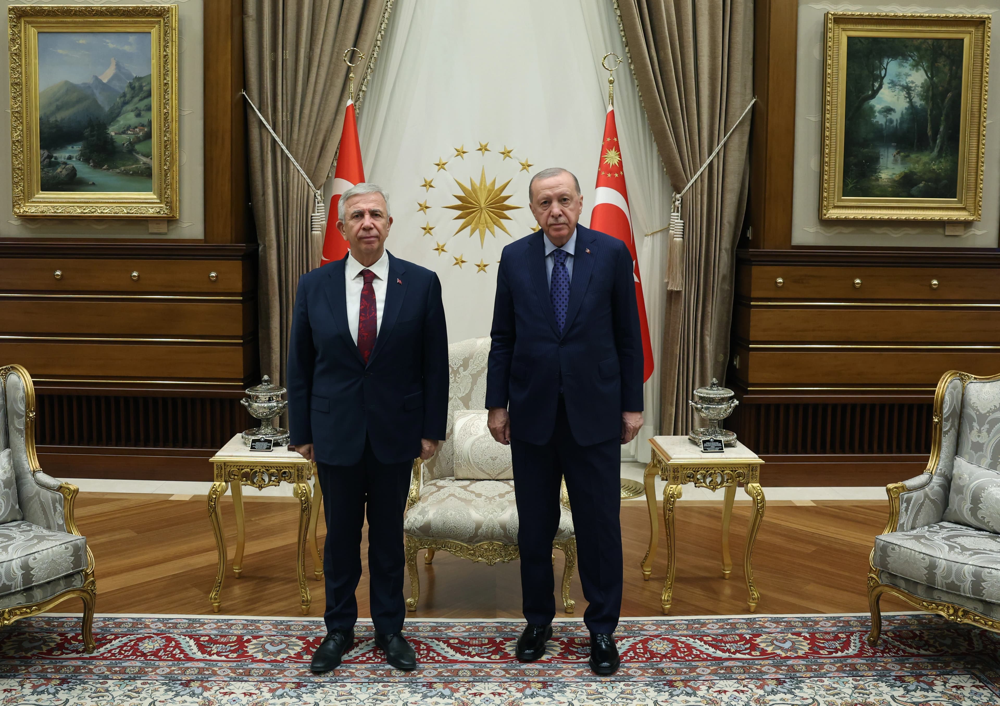 ANKARA'DA DİKKAT ÇEKİCİ GÖRÜŞME- Erdoğan, Mansur Yavaş ile bir araya geldi