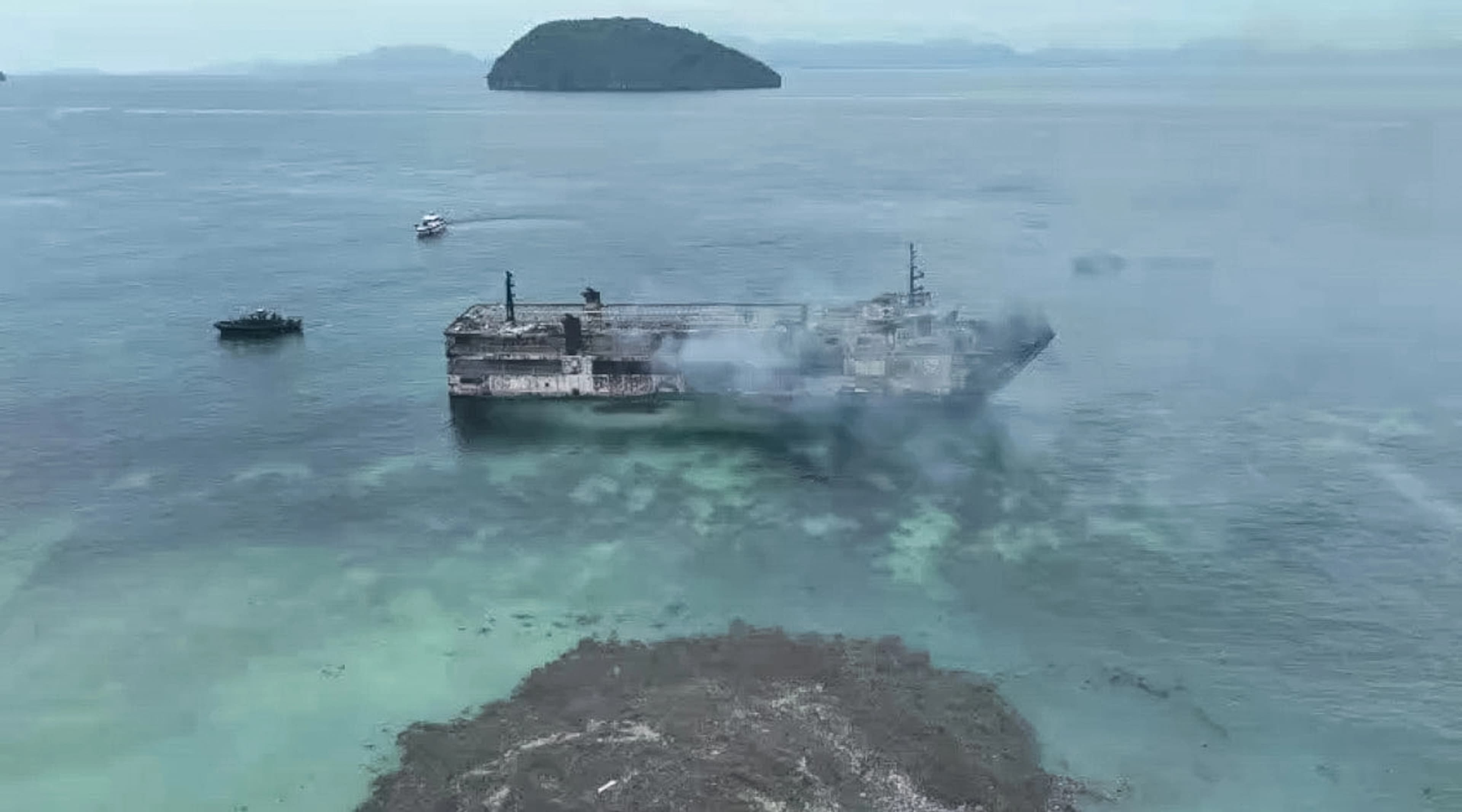 Filipinler'de yolcu feribotunda yangın faciası: 5 ölü, 87 kayıp