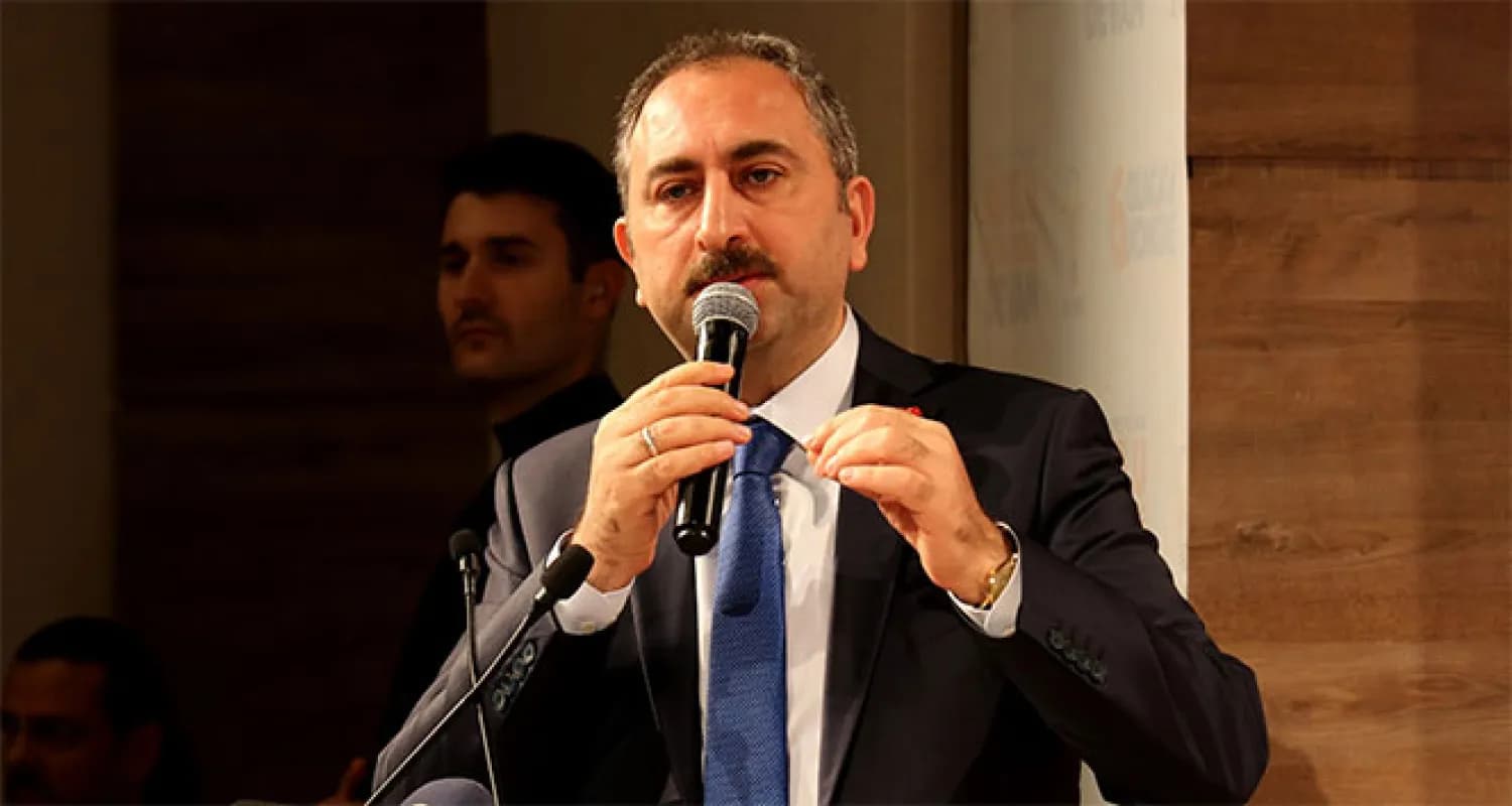 Diyarbakır’daki Kürtçe tabela tartışmasına ilişkin AK Parti’li Gül’den açıklama