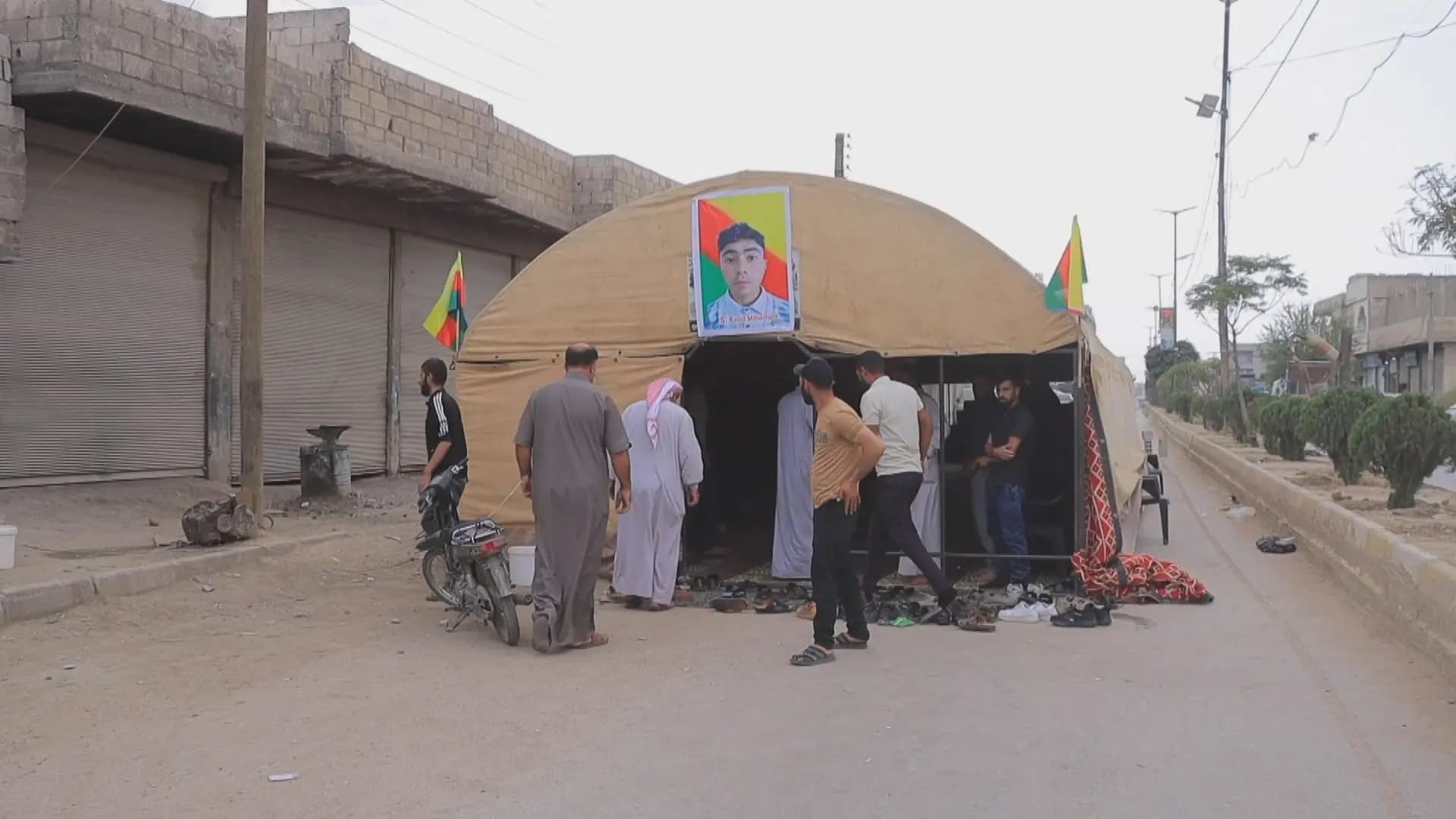 Kobani’de yas sürüyor: Cezaevi yangınında can kaybı 10’a yükseldi