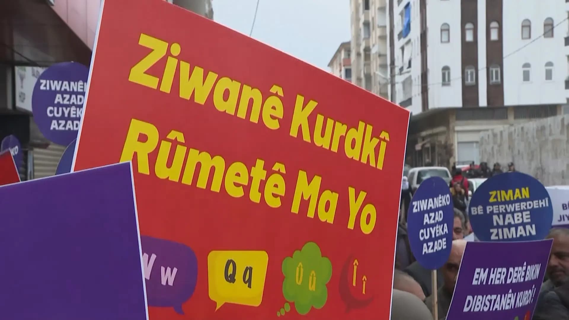 TAYBET - Gelo ji artêşên Kurdan ditirsin an ji zimanê wan?